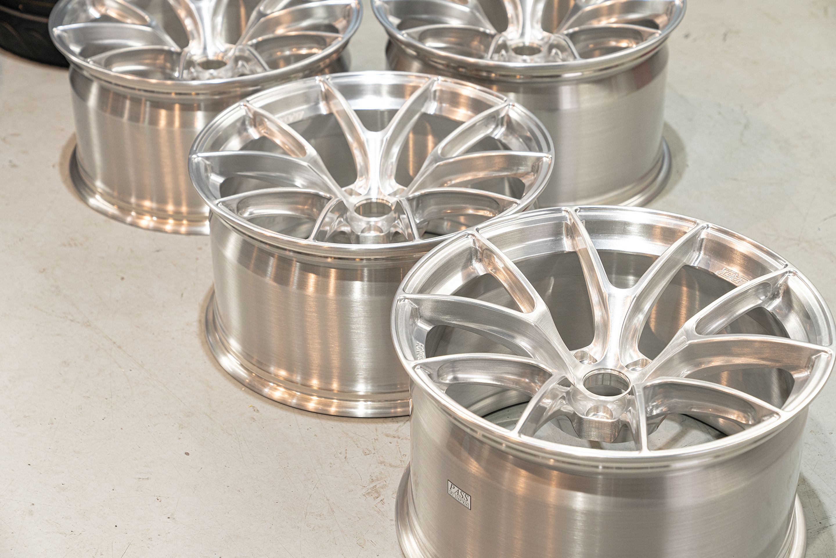 Grey BMW G80 M3 with 19" VS-5RS Apex wheels in Brushed Clear