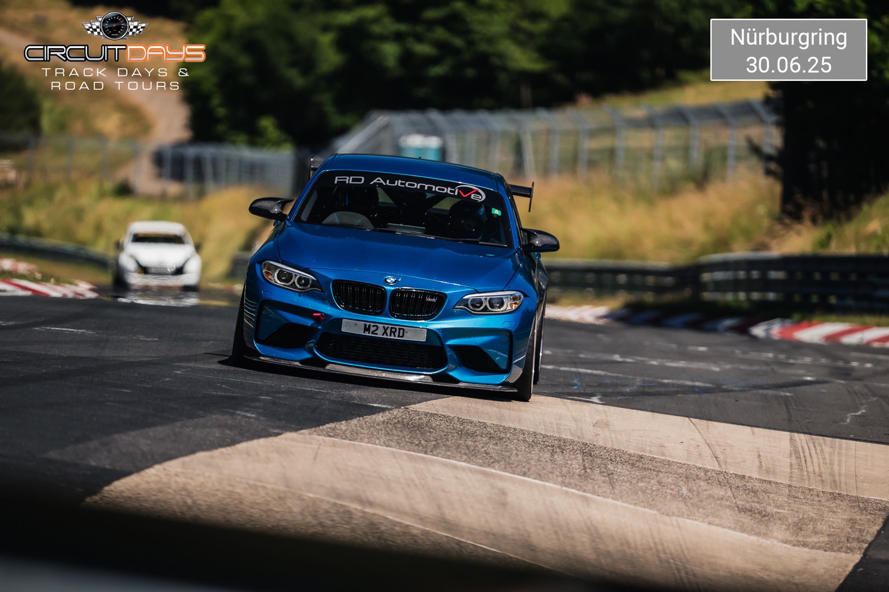 Blue BMW F87 M2 with 19" ML-10RT Apex wheels in Machined Lip Anthracite
