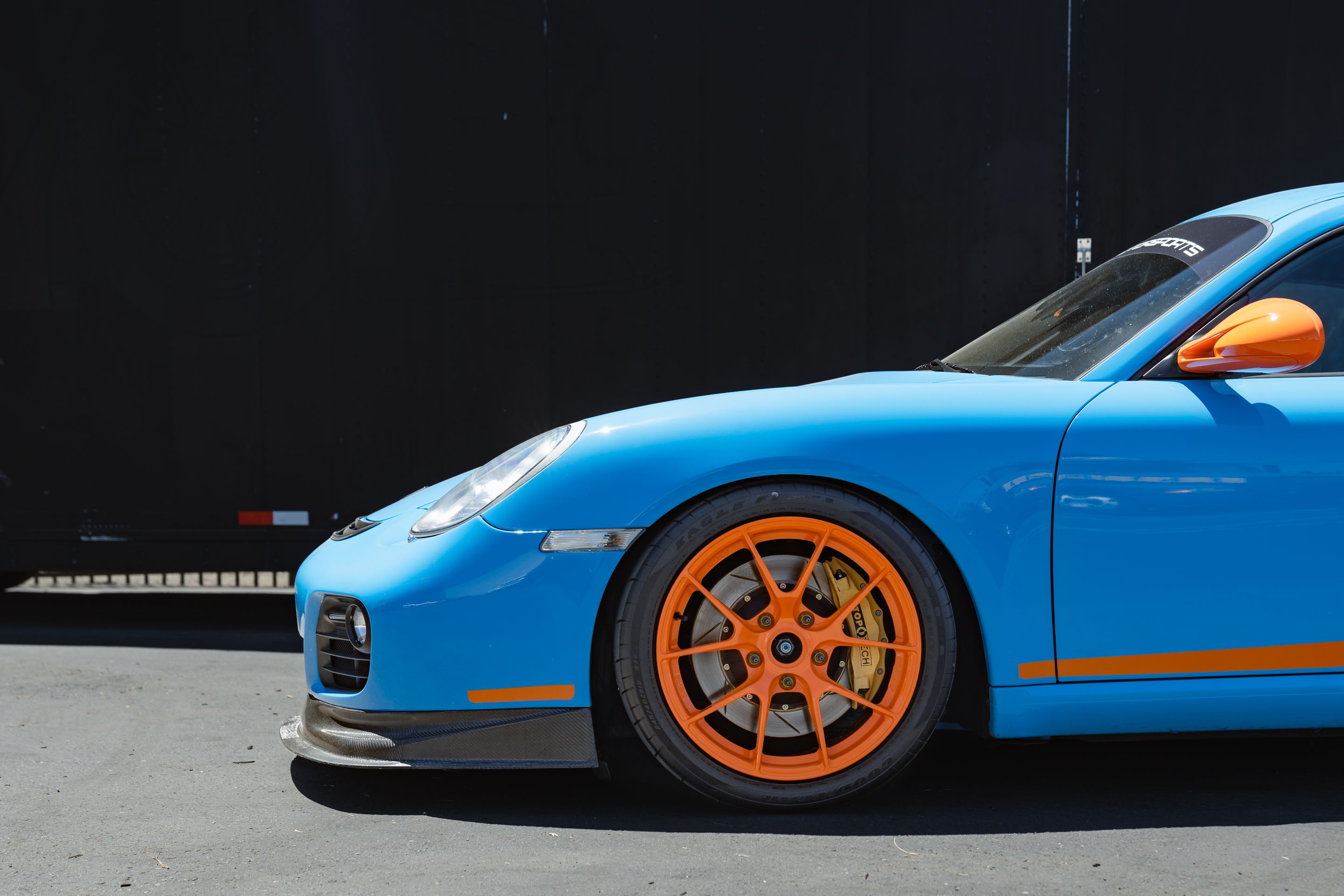 Blue Porsche 987 Cayman S with 18" VS-5RS Apex wheels in Custom Finish
