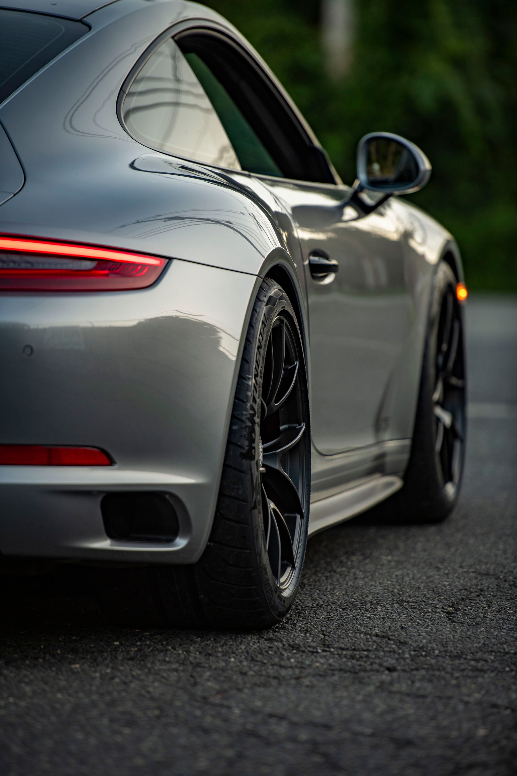 Grey Porsche 911 991.2 Carrera GTS with 19" VS-5RS Apex wheels in Satin Black