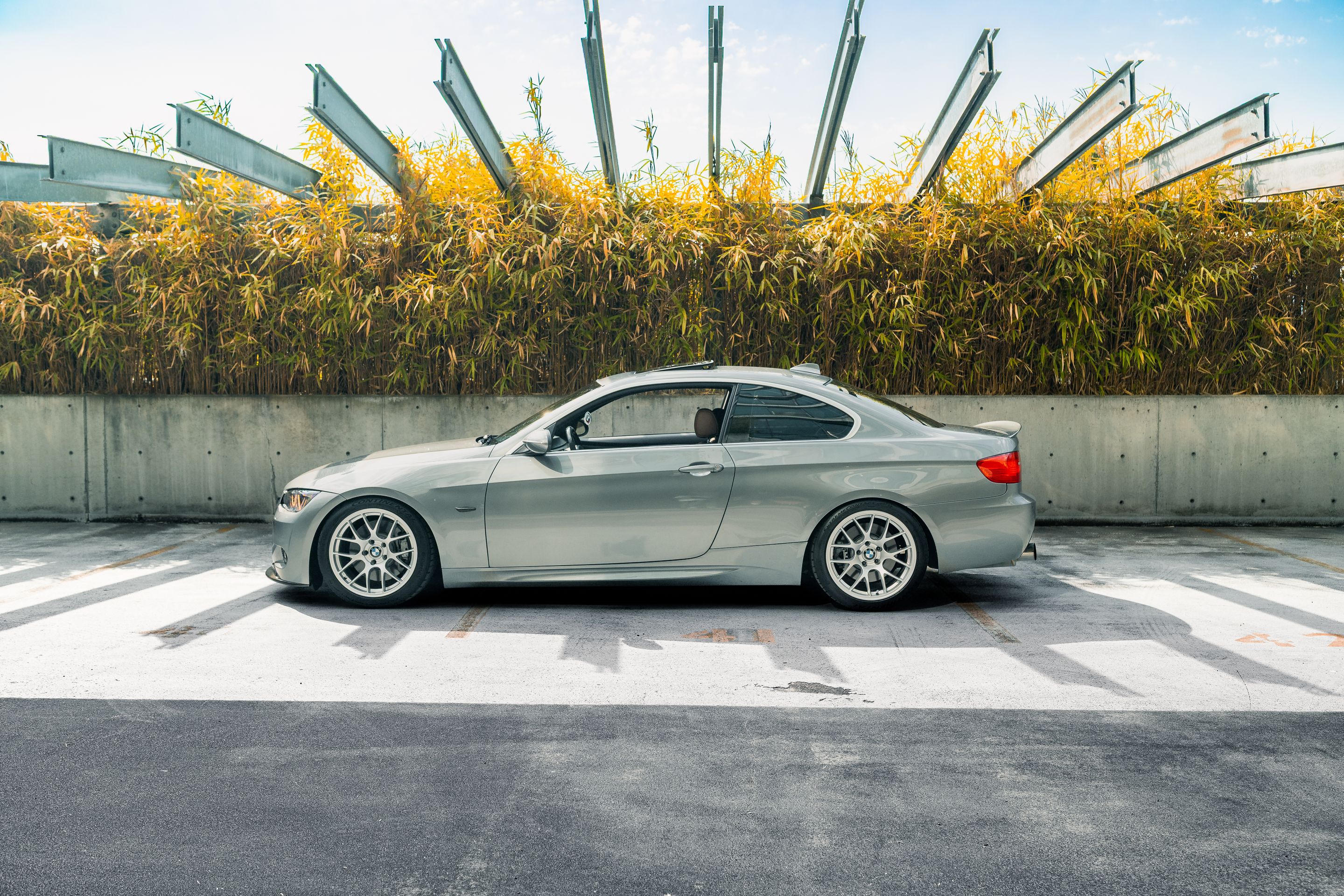 Silver BMW E92 Coupe 3 Series with 18" EC-7 Apex wheels in Hyper Silver