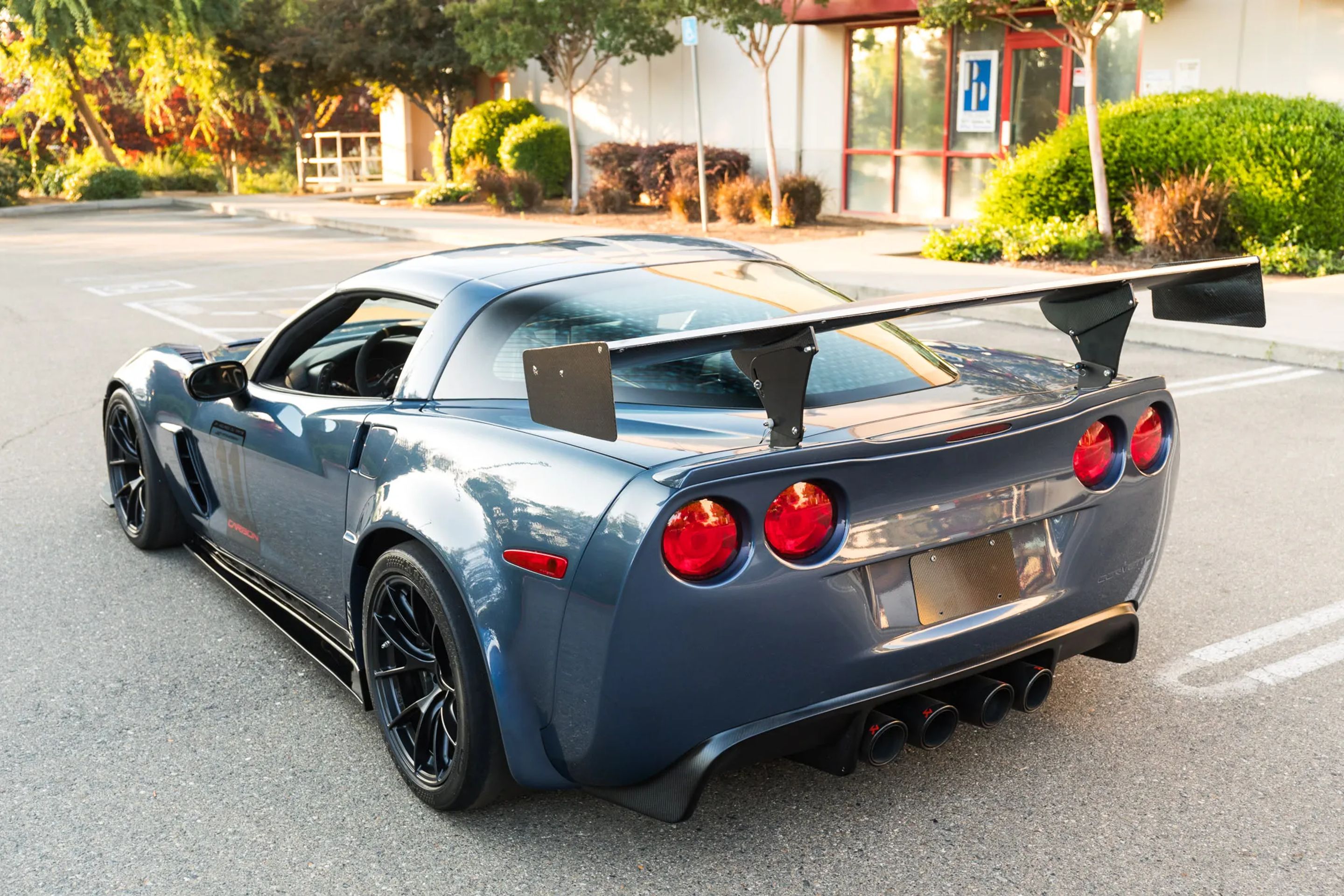 Blue Chevrolet C6 Corvette Z06 with 18" VS-5RS Apex wheels in Satin Black