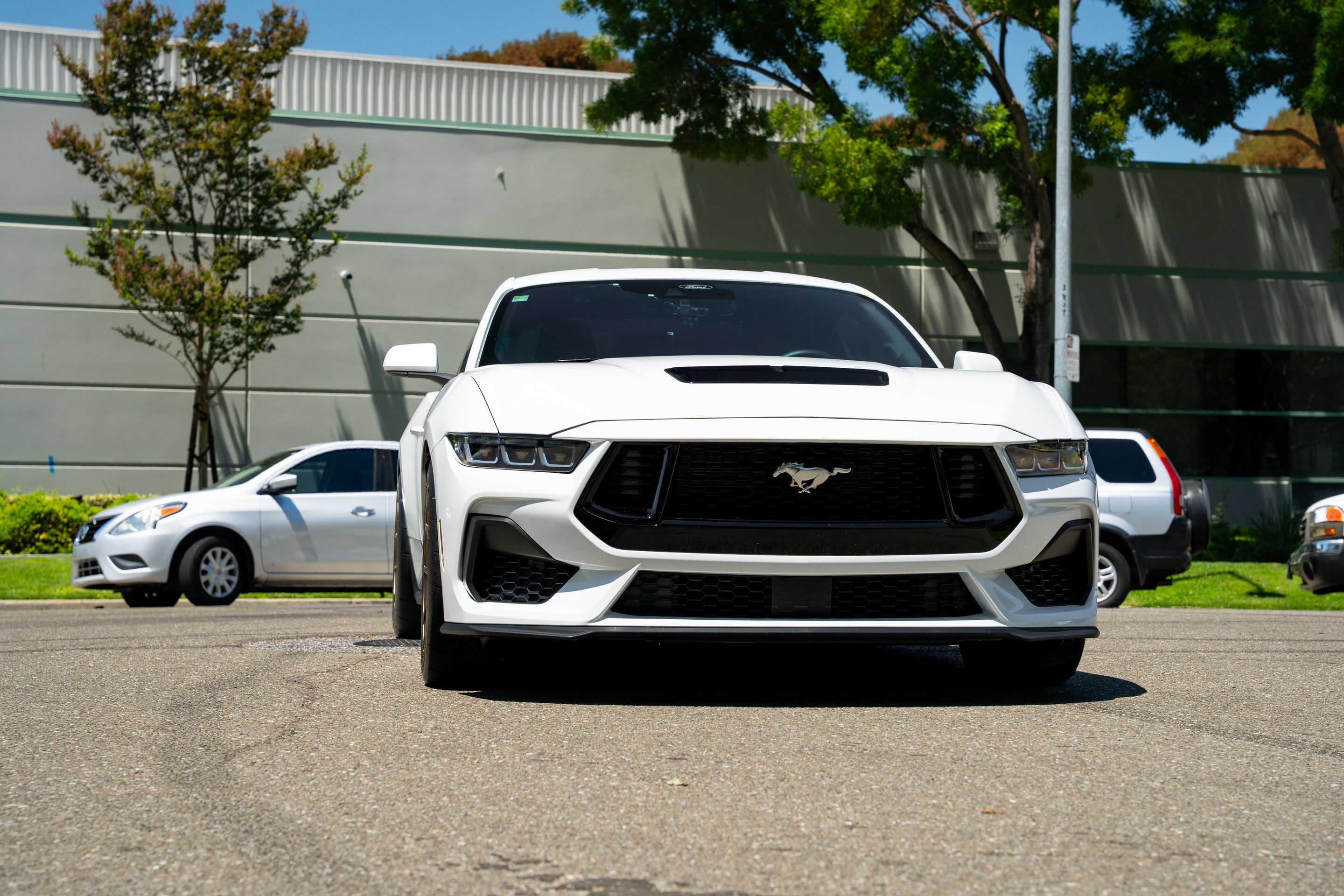 White Ford S650 Mustang GT with 18" VS-5RS Apex wheels in Satin Bronze