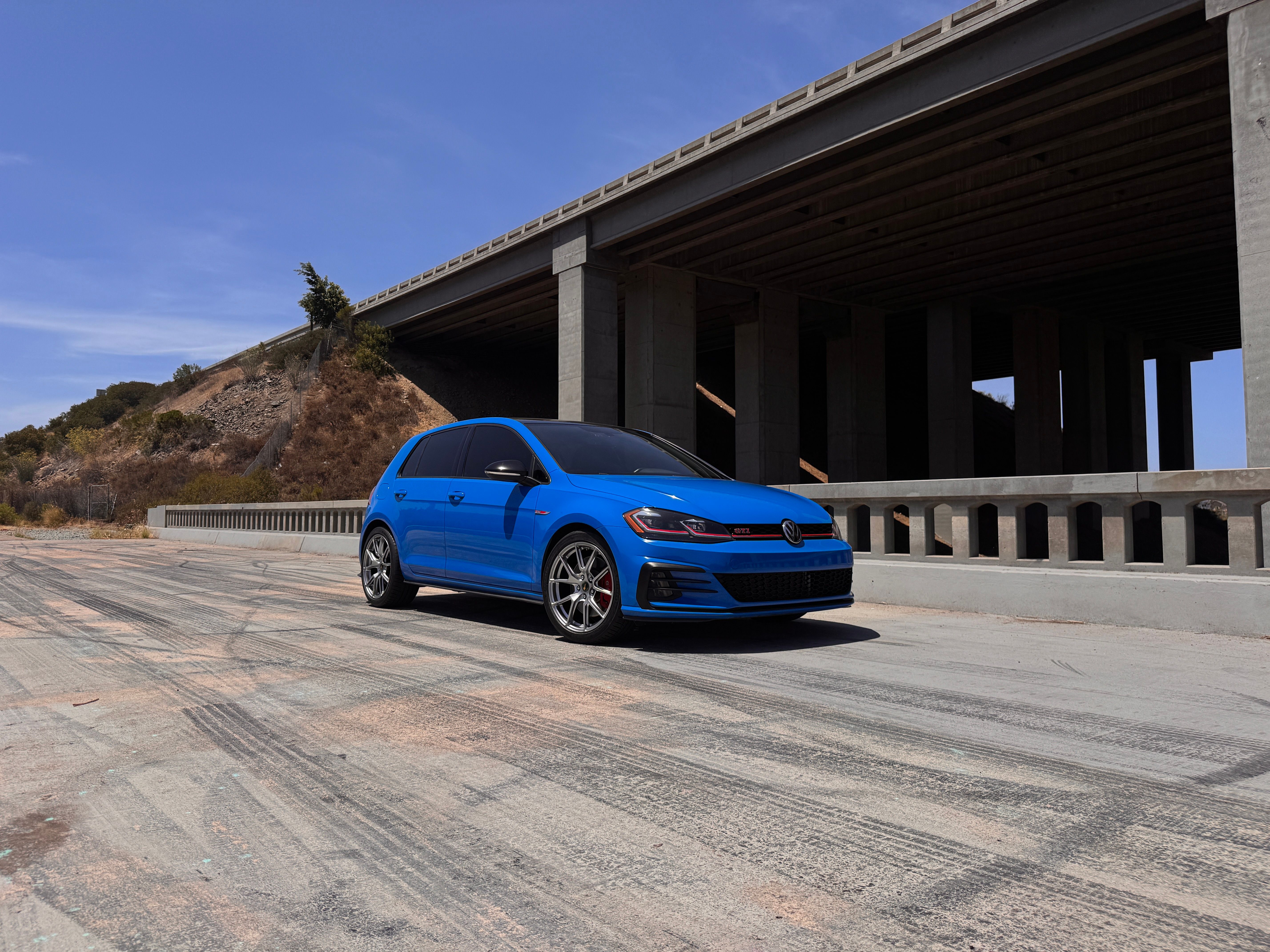 Blue VW GTI - VS-5 in Hyper Black