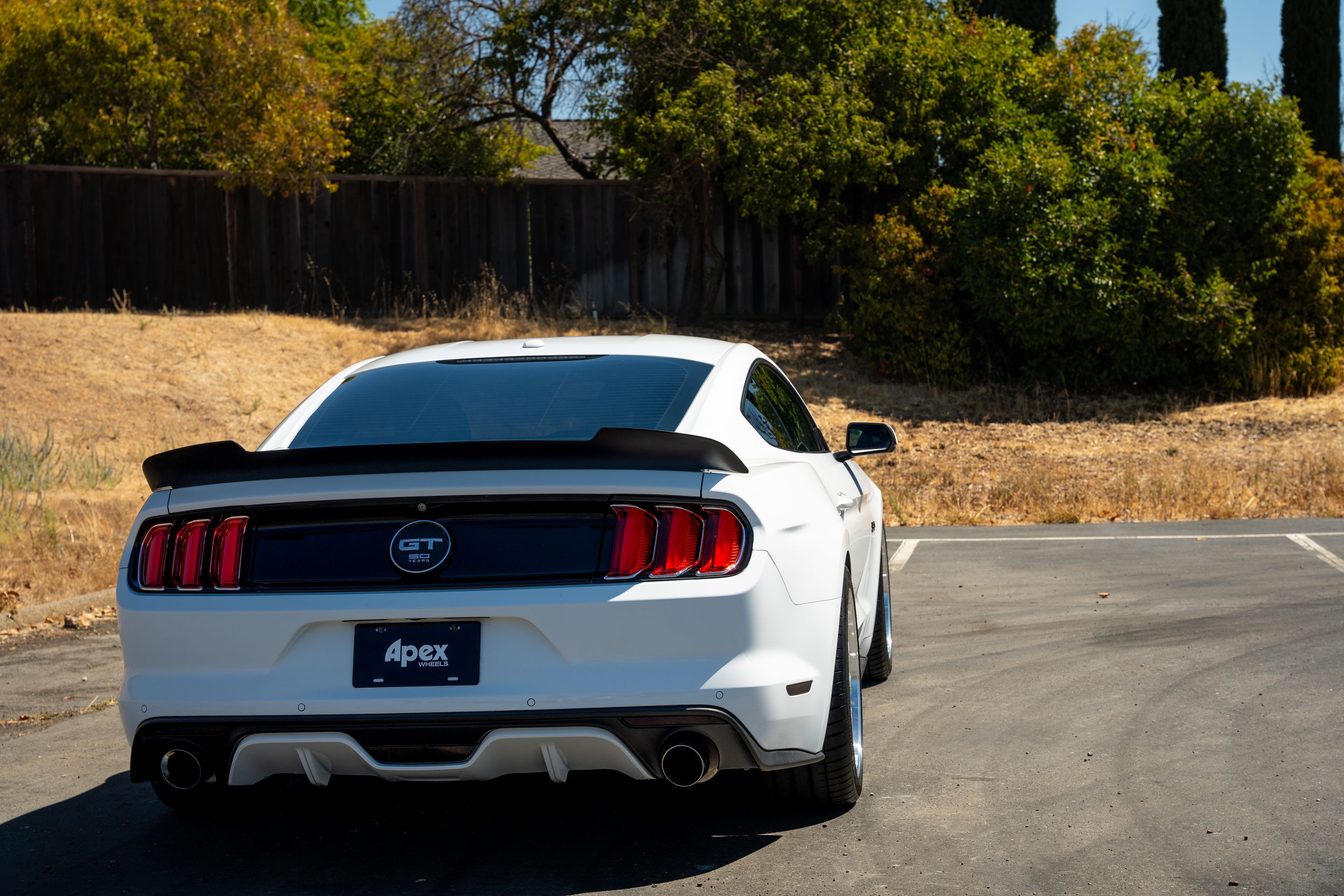 White Ford S550 Mustang GT with 19" ML-10RT Apex wheels in Machined Lip Brushed Clear