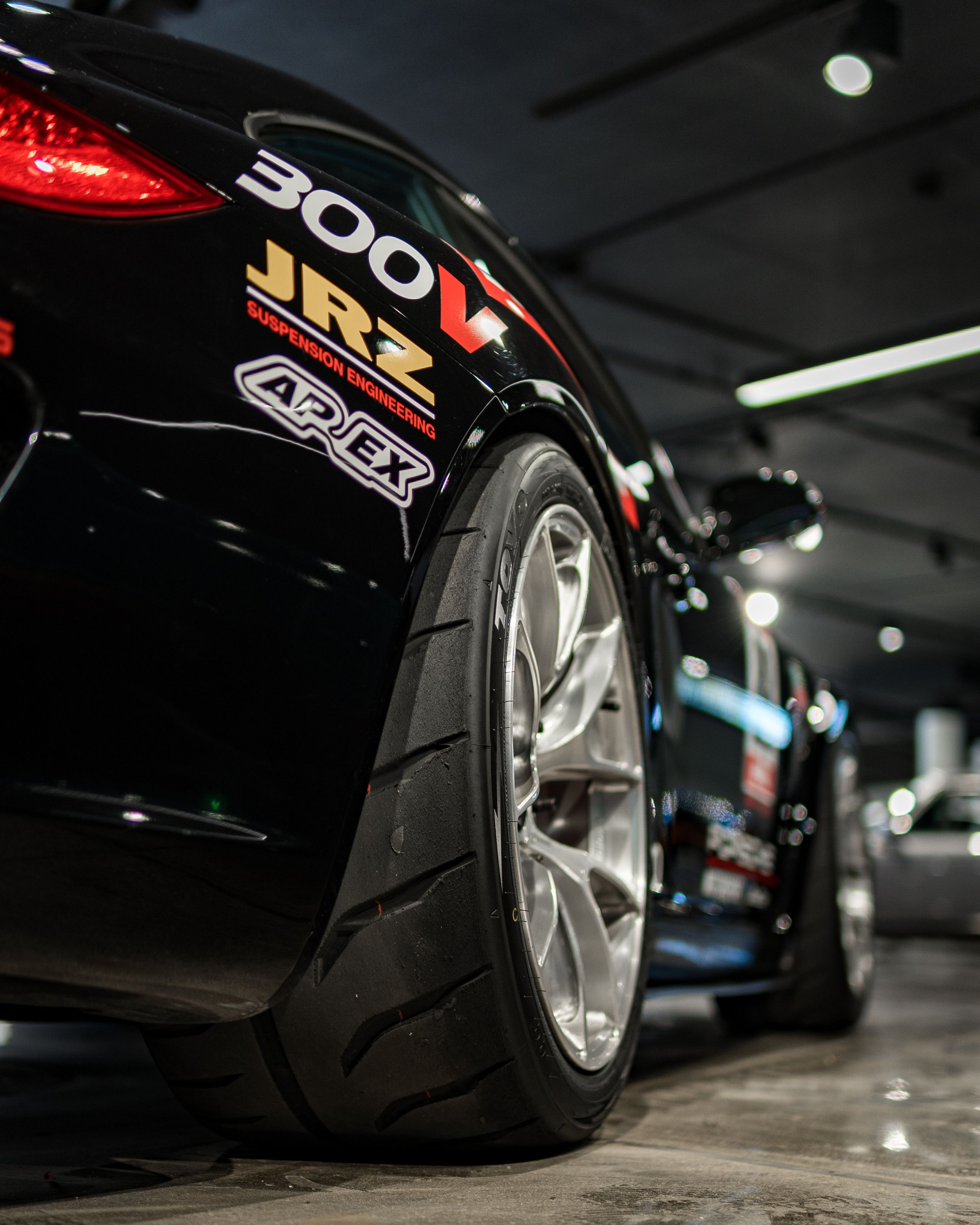 Black Porsche 911 997 Carrera S with 18" VS-5RS Apex wheels in Brushed Clear