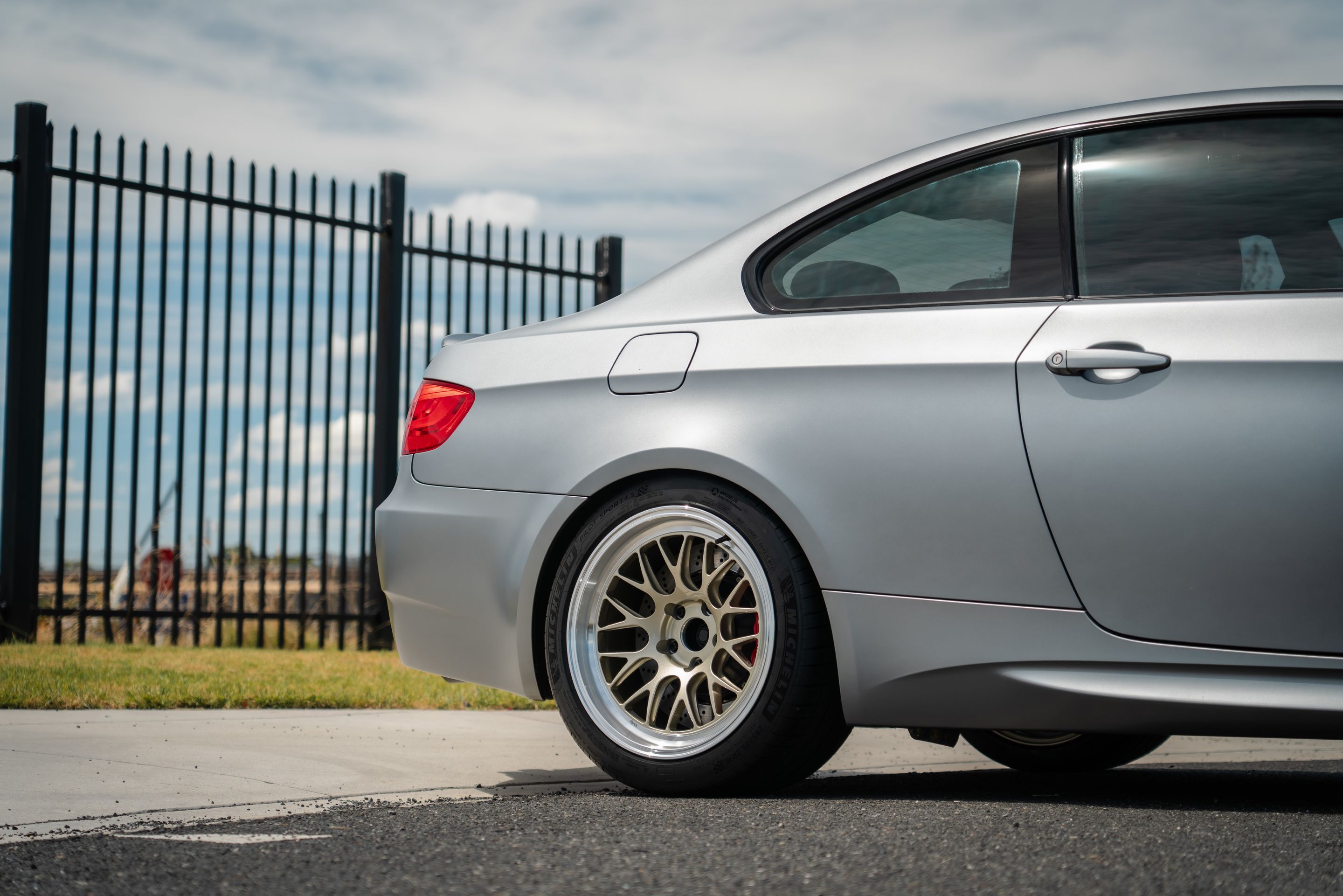 Grey BMW E92 Coupe M3 with 18" ML-10RT Apex wheels in Machined Lip Gloss Motorsport Gold