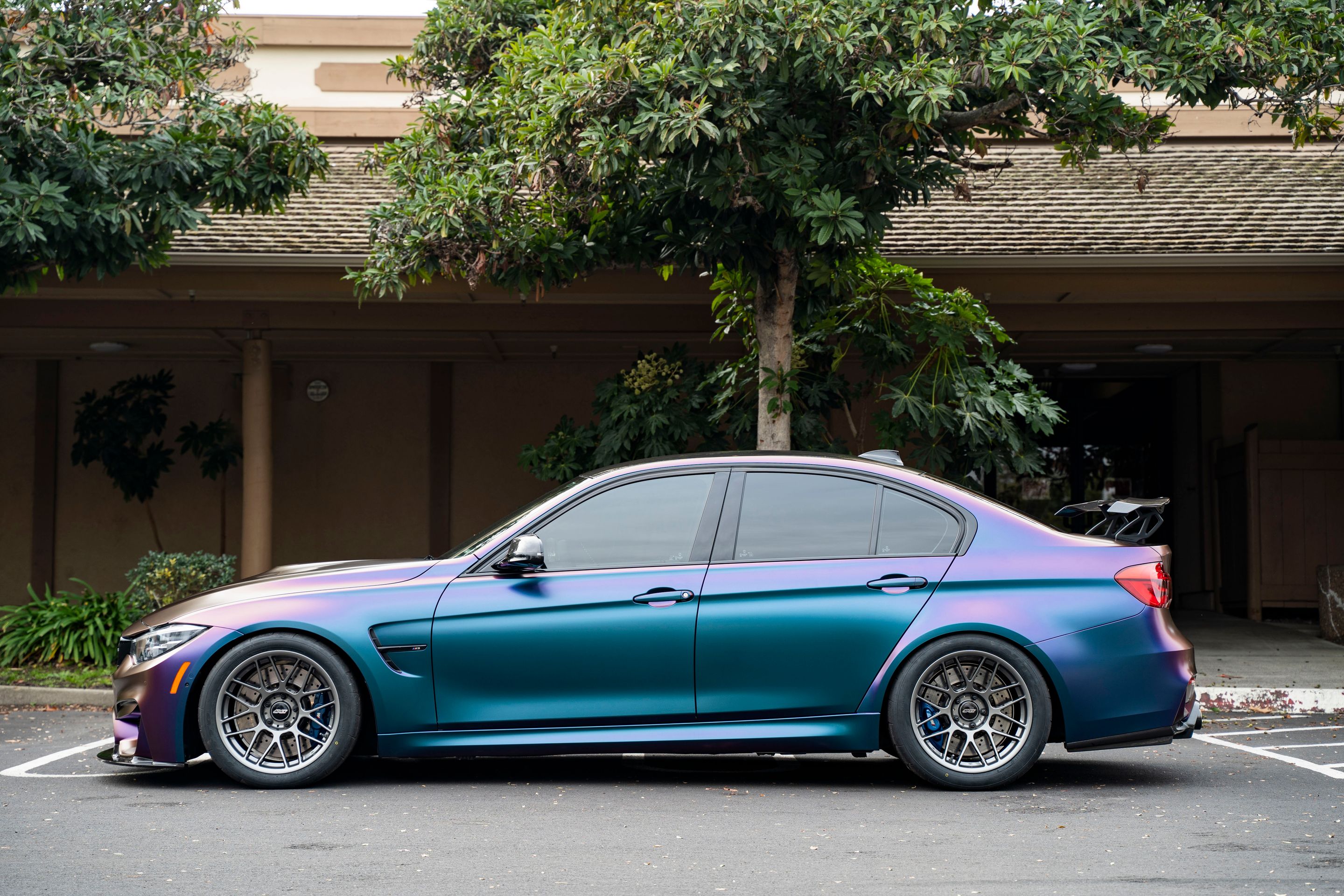 Purple BMW F80 M3 with 18" ARC-8 Apex wheels in Anthracite