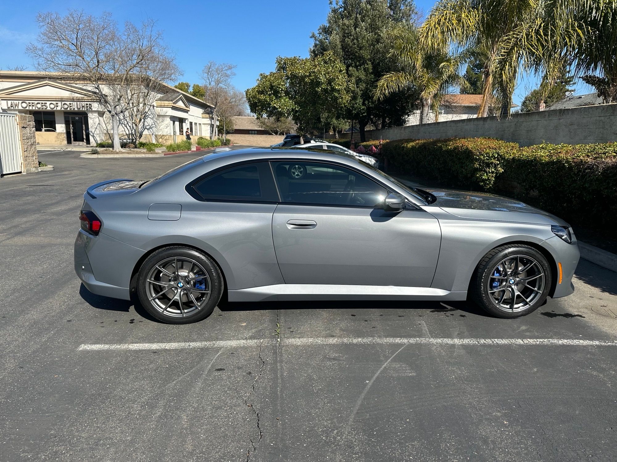 Grey BMW G42 2 Series with 18" VS-5RS Apex wheels in Anthracite