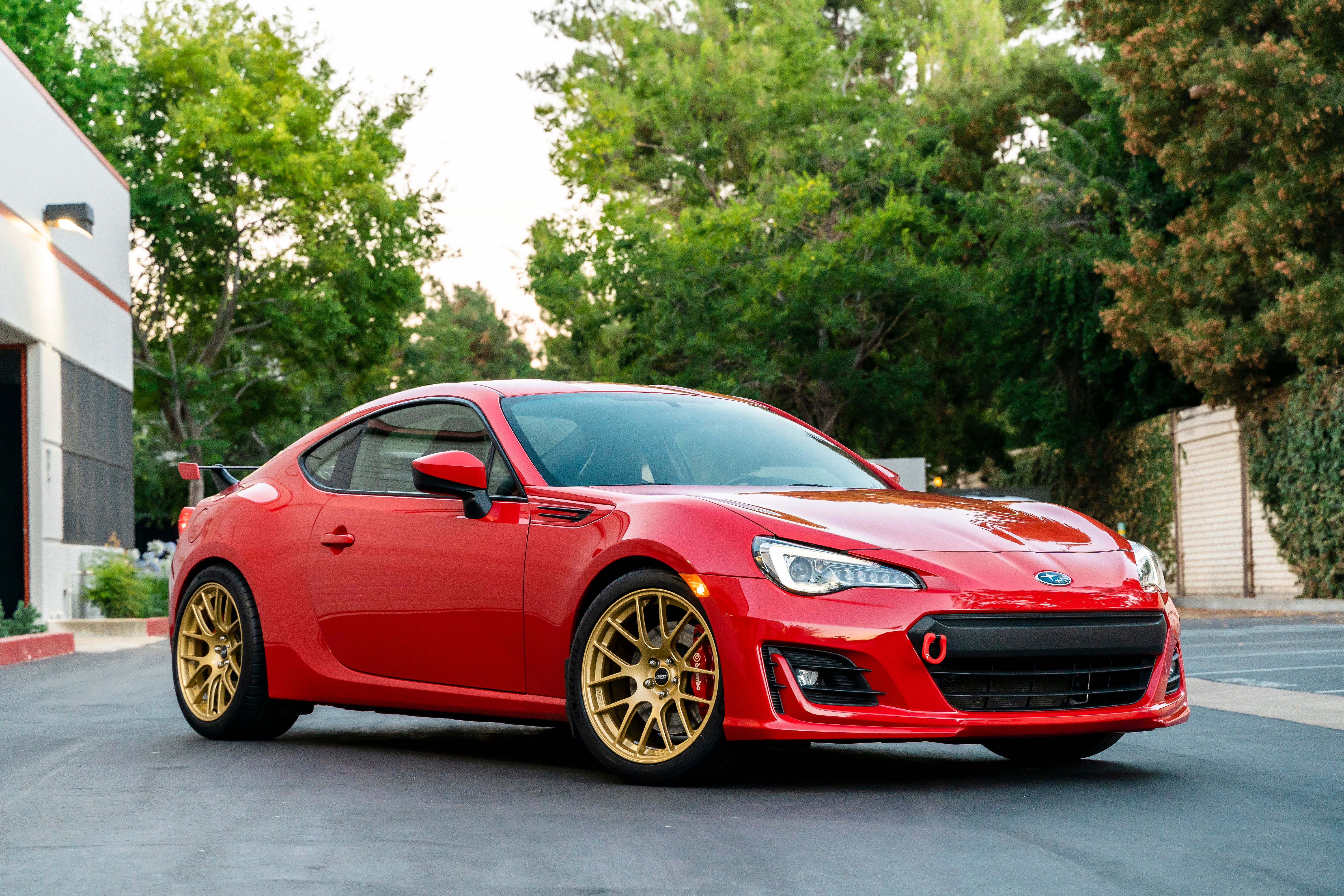 Subaru ZC6 / Gen 1 BRZ with 18