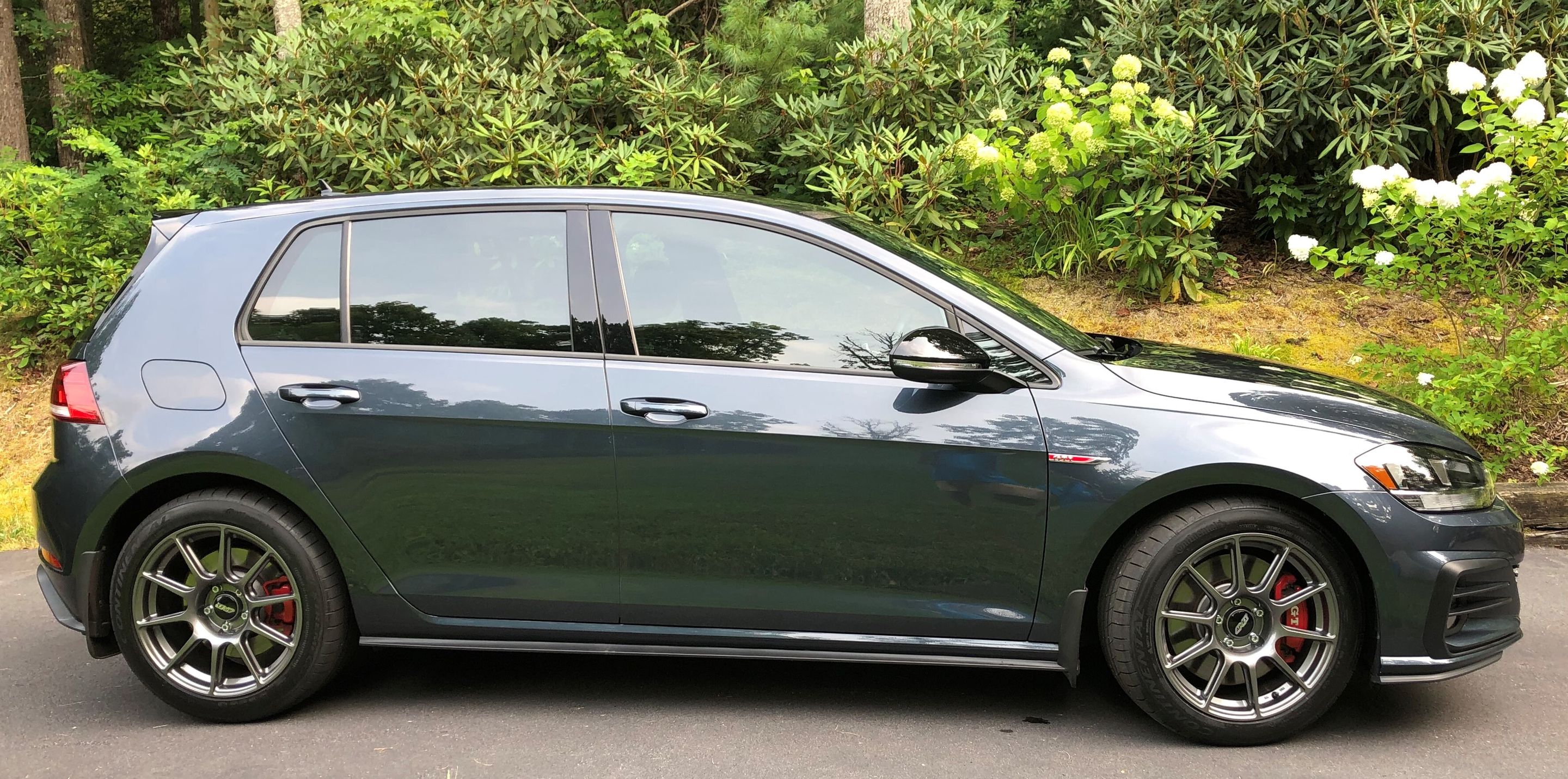 Grey VW MK7 GTI with 17" SM-10 Apex wheels in Anthracite