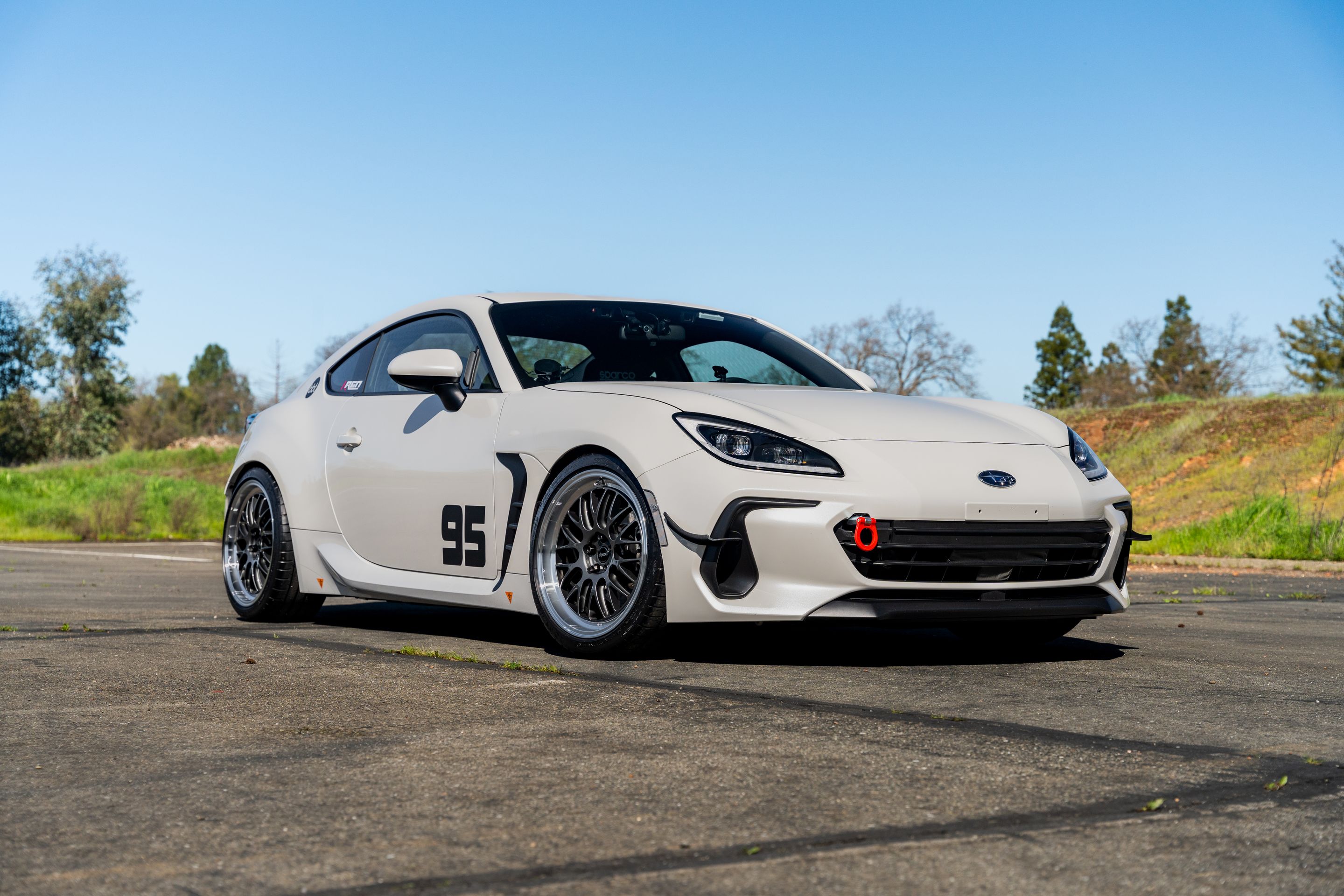 White Subaru ZD8 / Gen 2 BRZ with 18" ML-10RT Apex wheels in Machined Lip Anthracite