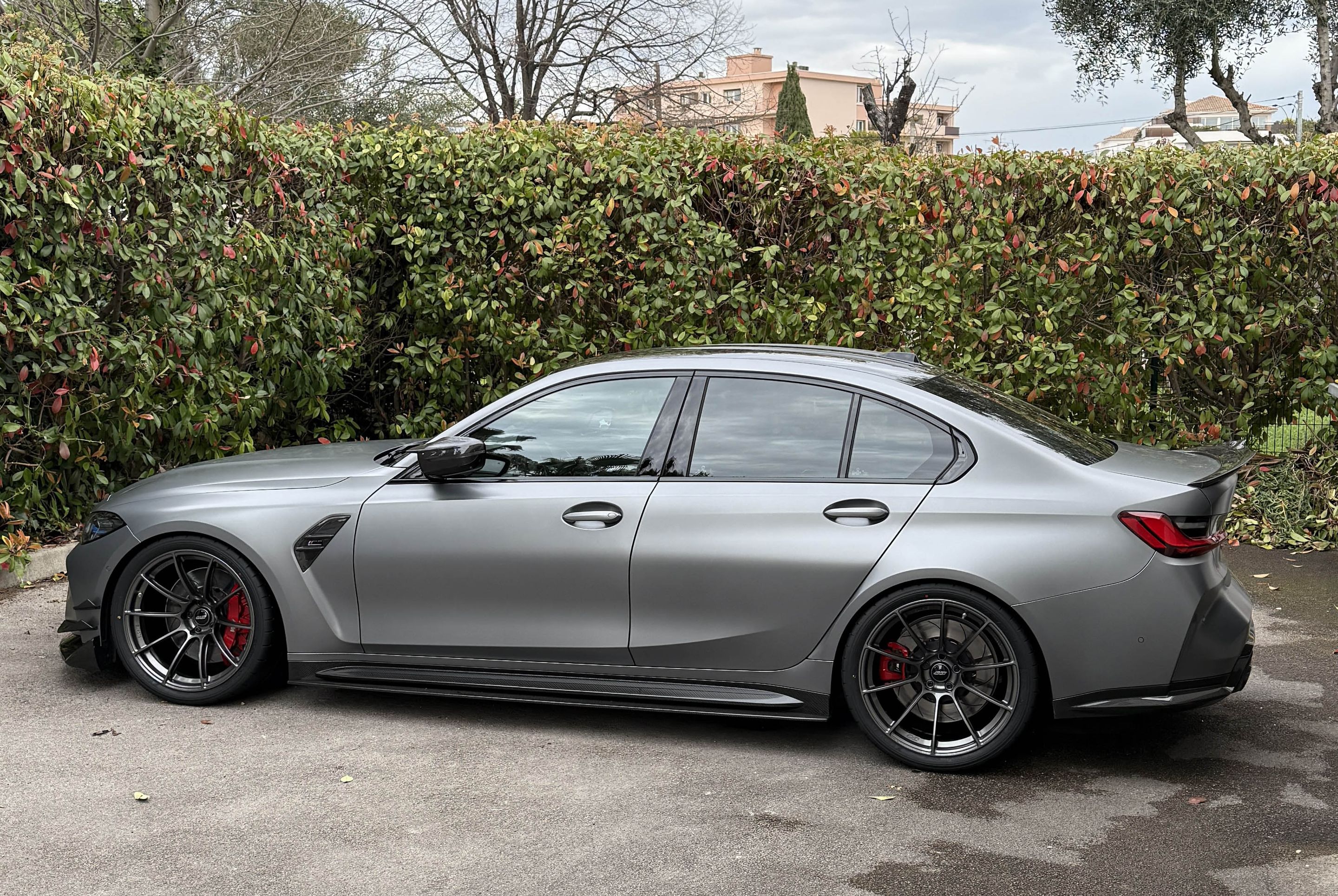 Grey BMW G80 M3 with 20" SM-10RS Apex wheels in Anthracite