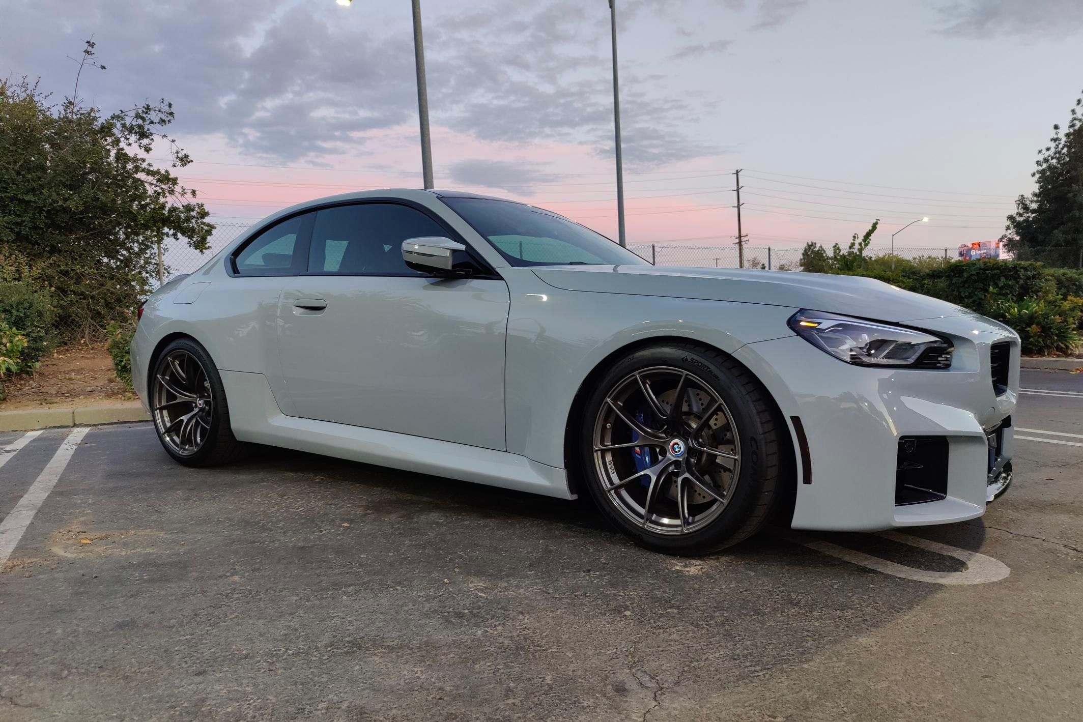 Grey BMW G87 M2 with 19"/20" VS-5RS Apex wheels in Anthracite