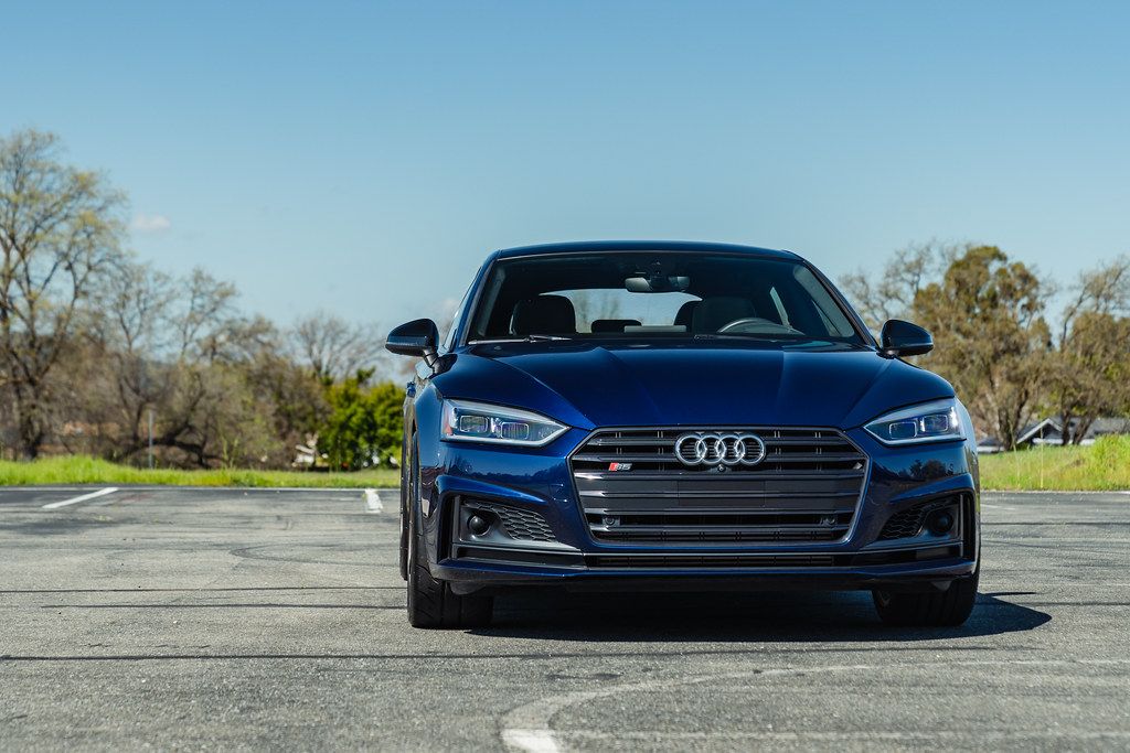 Blue Audi B9 S5 with 19" VS-5RS Apex wheels in Satin Bronze