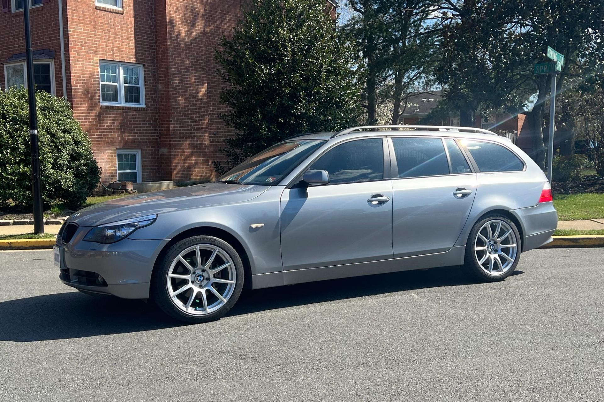 BMW E61 Wagon 5 Series with 19" SM-10 in Race Silver