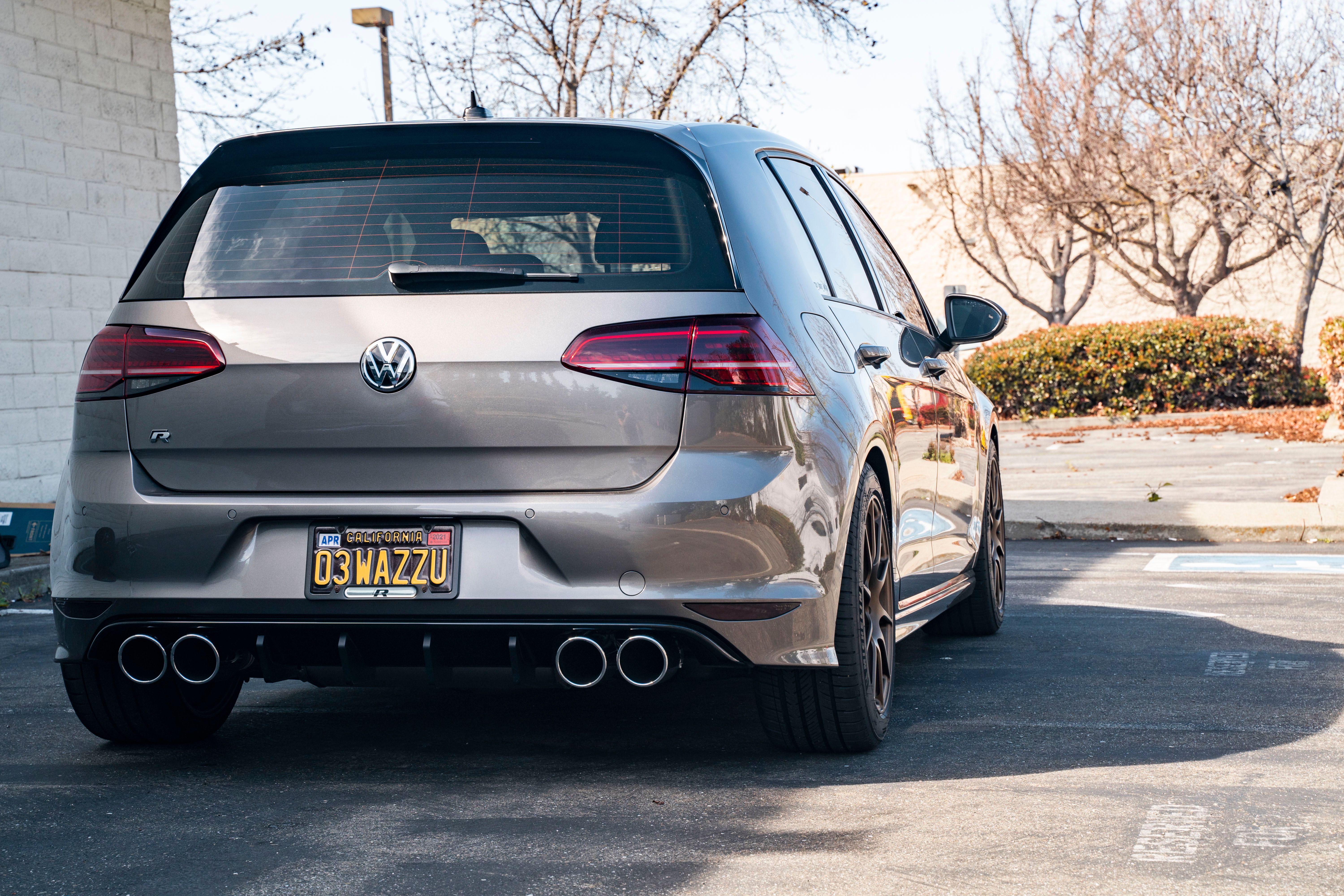 VW MK7 Golf R with 17
