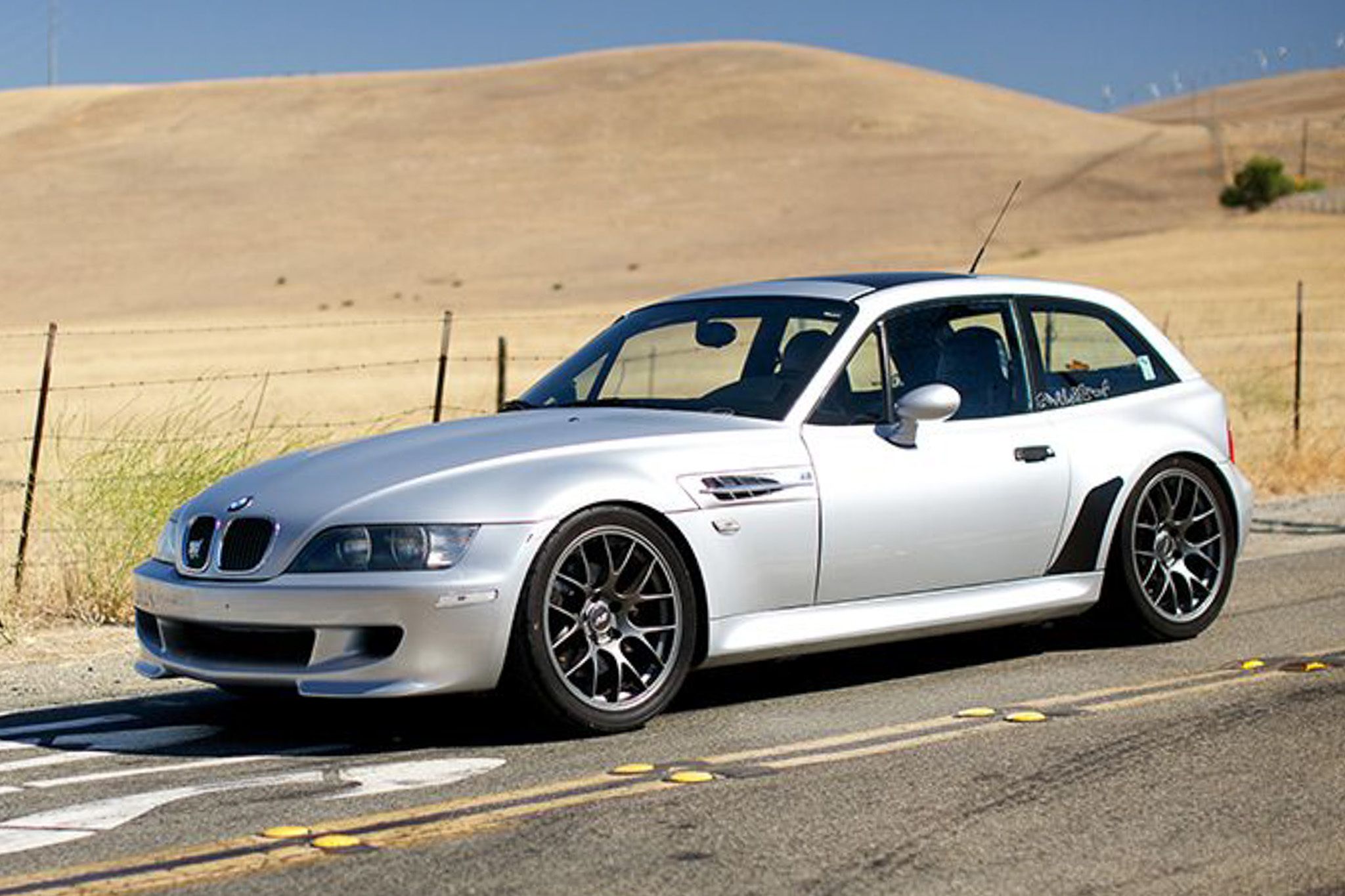 Silver BMW E36/8 Coupe Z3 M with 18" EC-7 Apex wheels in Anthracite
