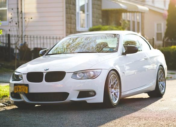 BMW E93 Convertible 3 Series with 17" ARC-8R in Brushed Clear
