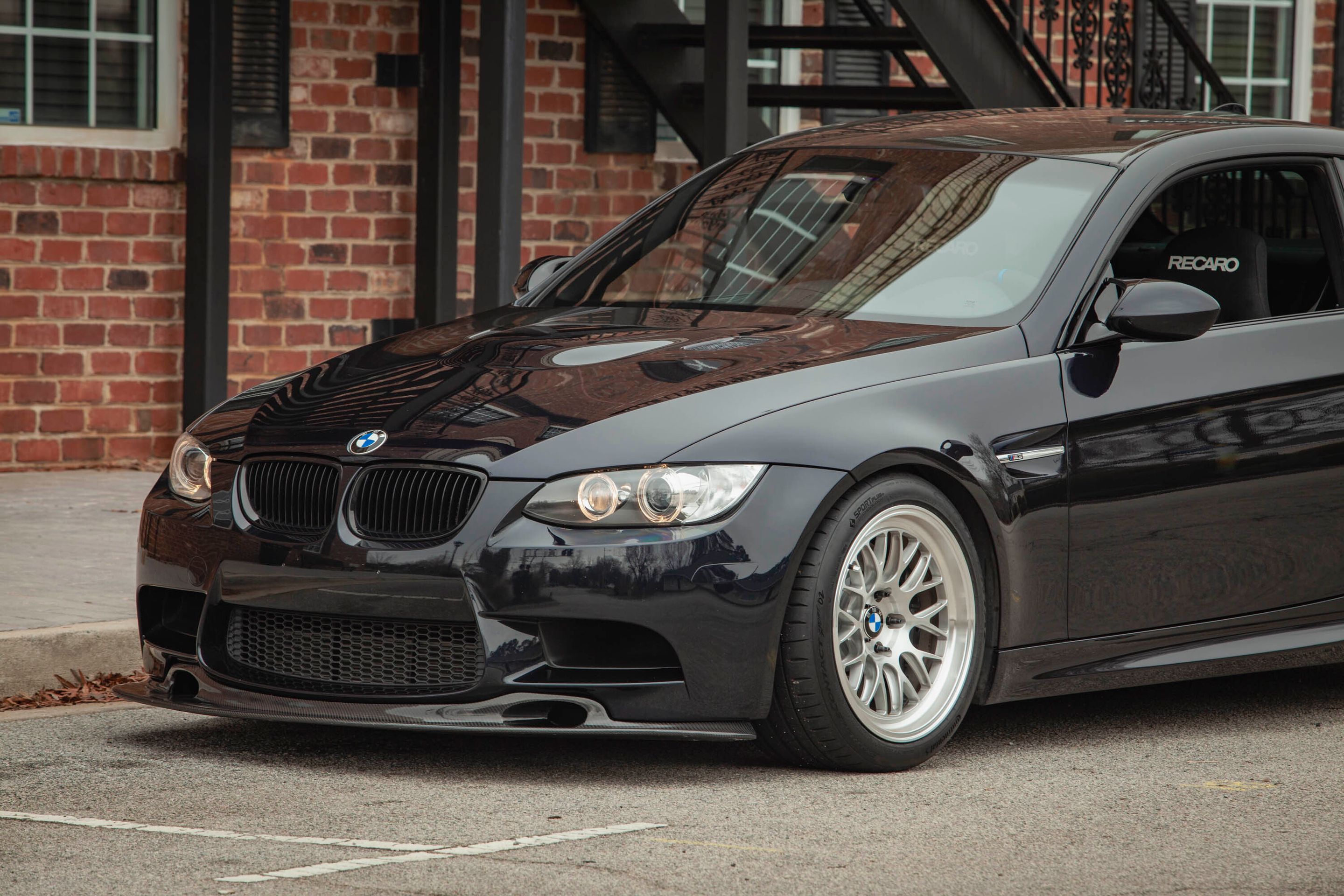 Black BMW E92 Coupe M3 with 18" ML-10RT Apex wheels in Machined Lip Brushed Clear