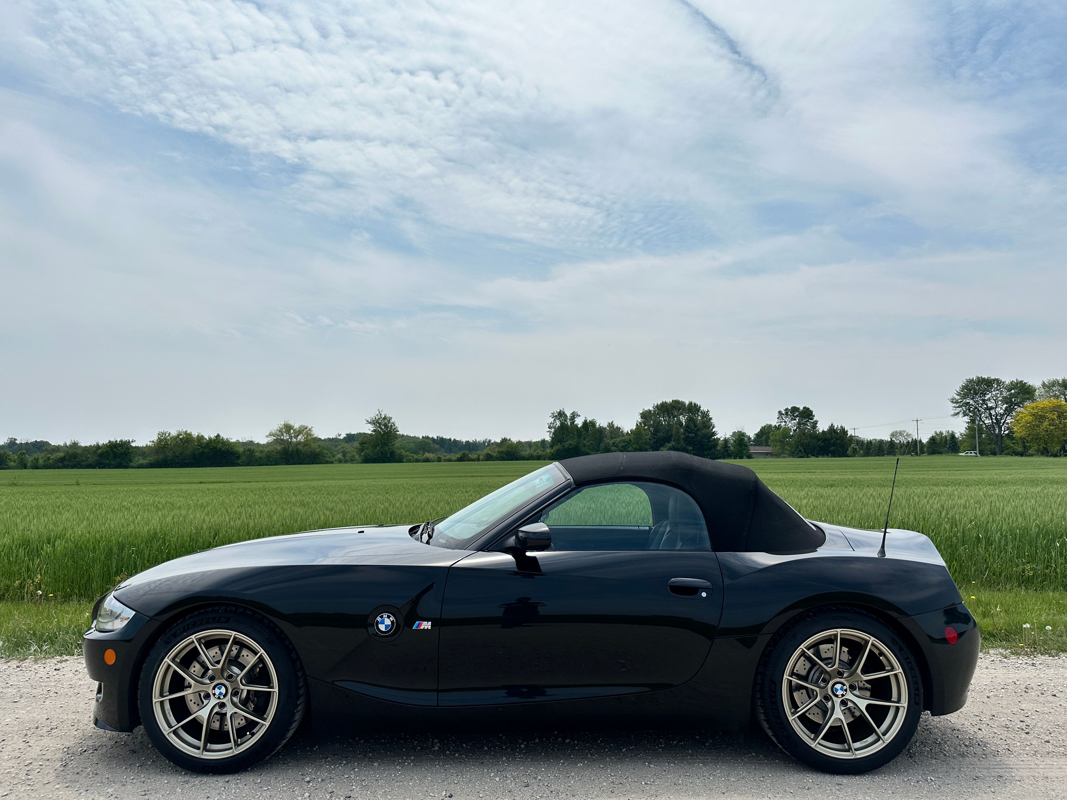 BMW E85 Roadster Z4 M with 18