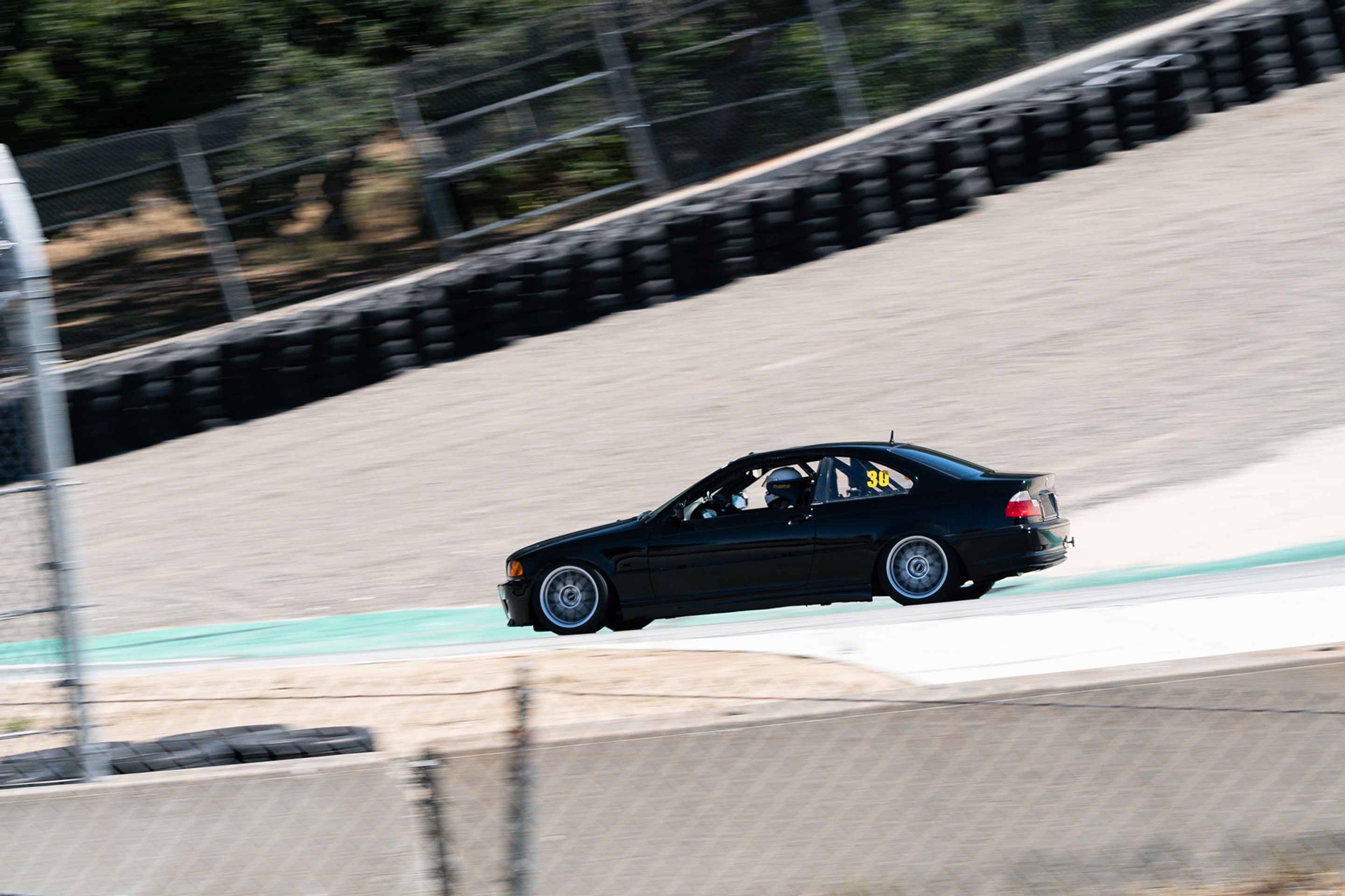 White Porsche 911 996 GT2 with 20" FL-5 Apex wheels in Brushed Clear