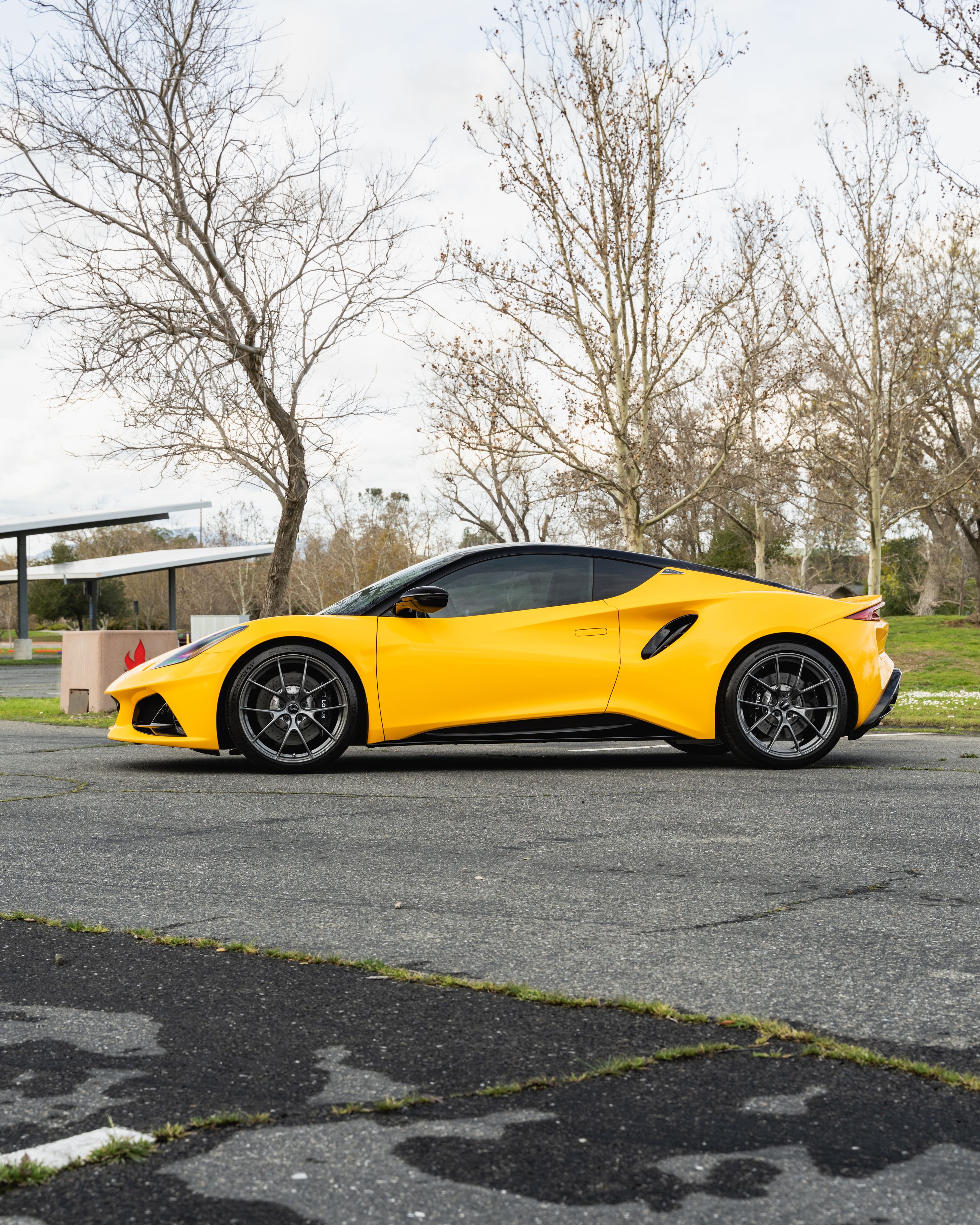 Yellow Lotus Emira with 20" VS-5RS Apex wheels in Anthracite