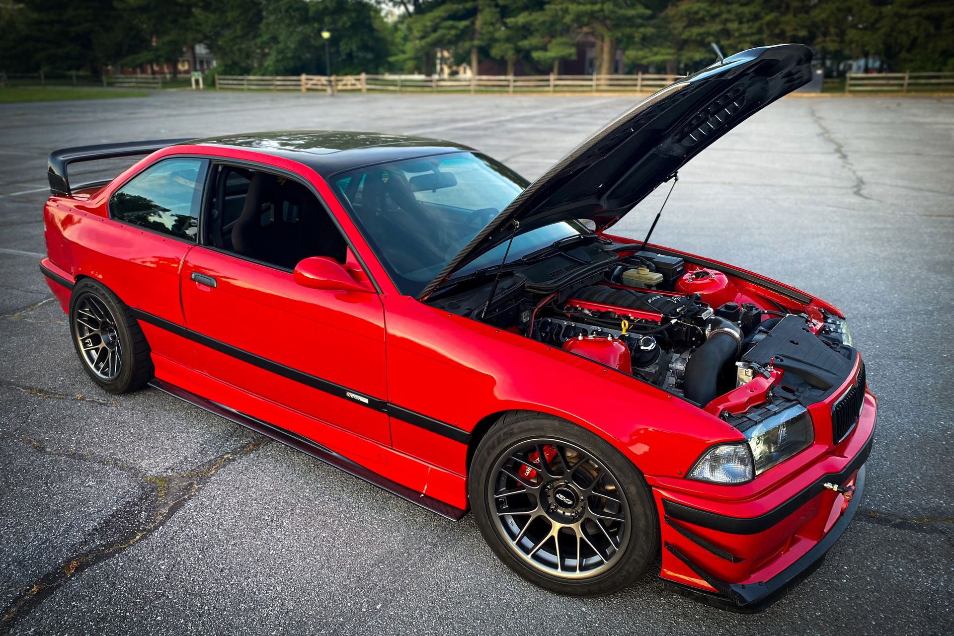 BMW E36 M3 with 17" ARC-8 in Anthracite