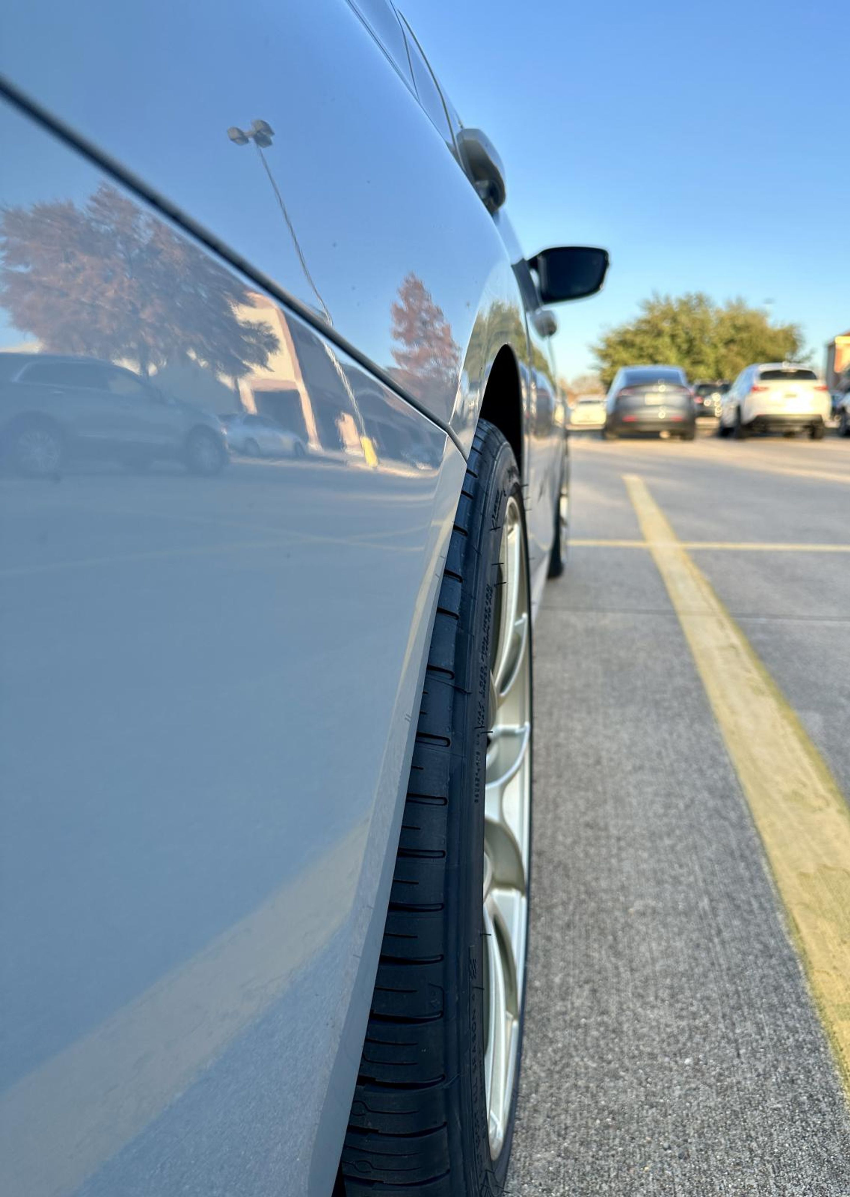 Grey BMW G20 Sedan 3 Series with 19" VS-5RS Apex wheels in Motorsport Gold