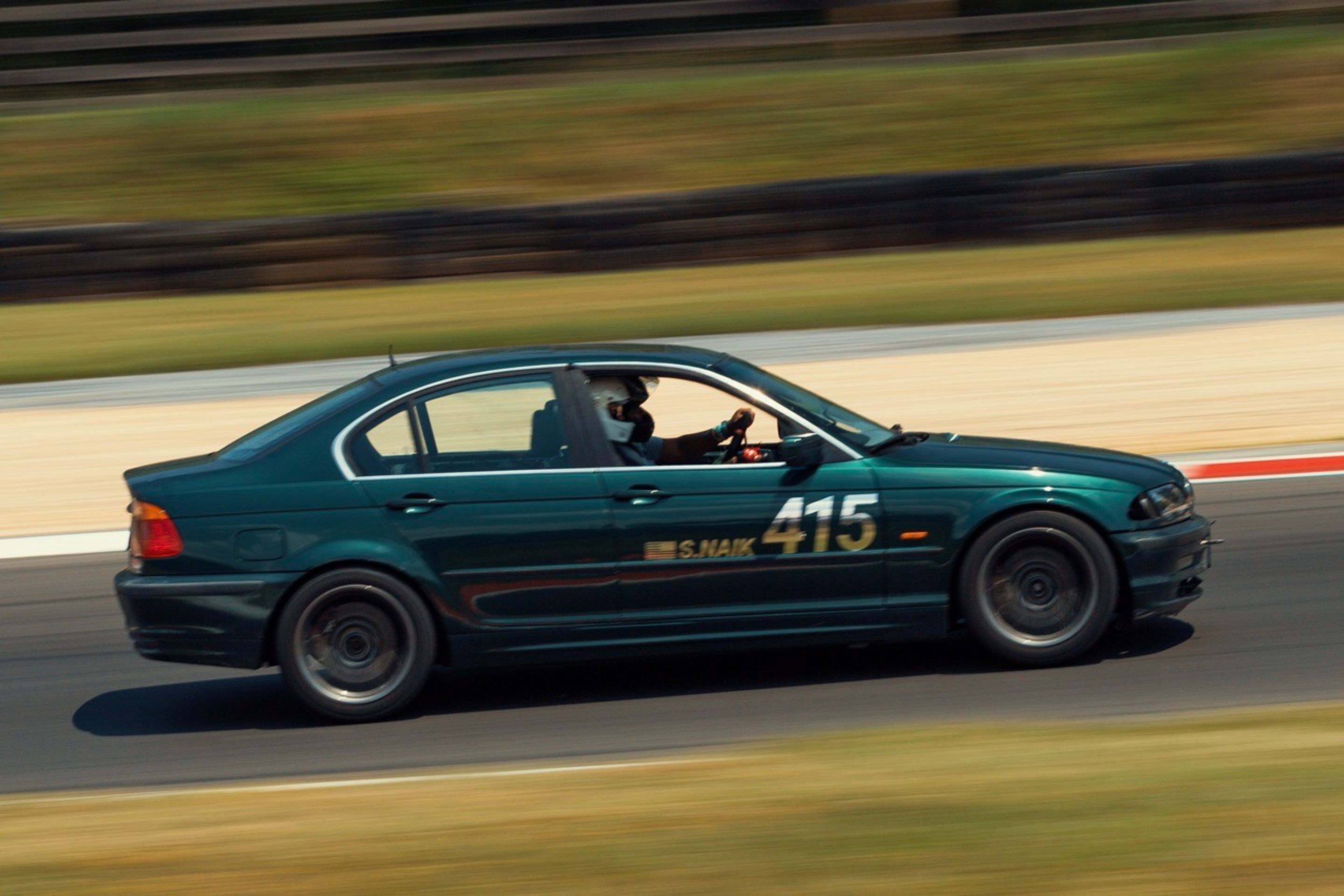 Green BMW E46 3 Series with 17" ARC-8 Apex wheels in Anthracite