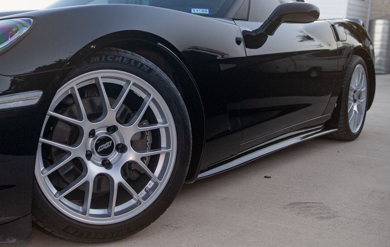 Black Chevrolet C6 Corvette Base/Z51 with 18"/19" EC-7 Apex wheels in Race Silver