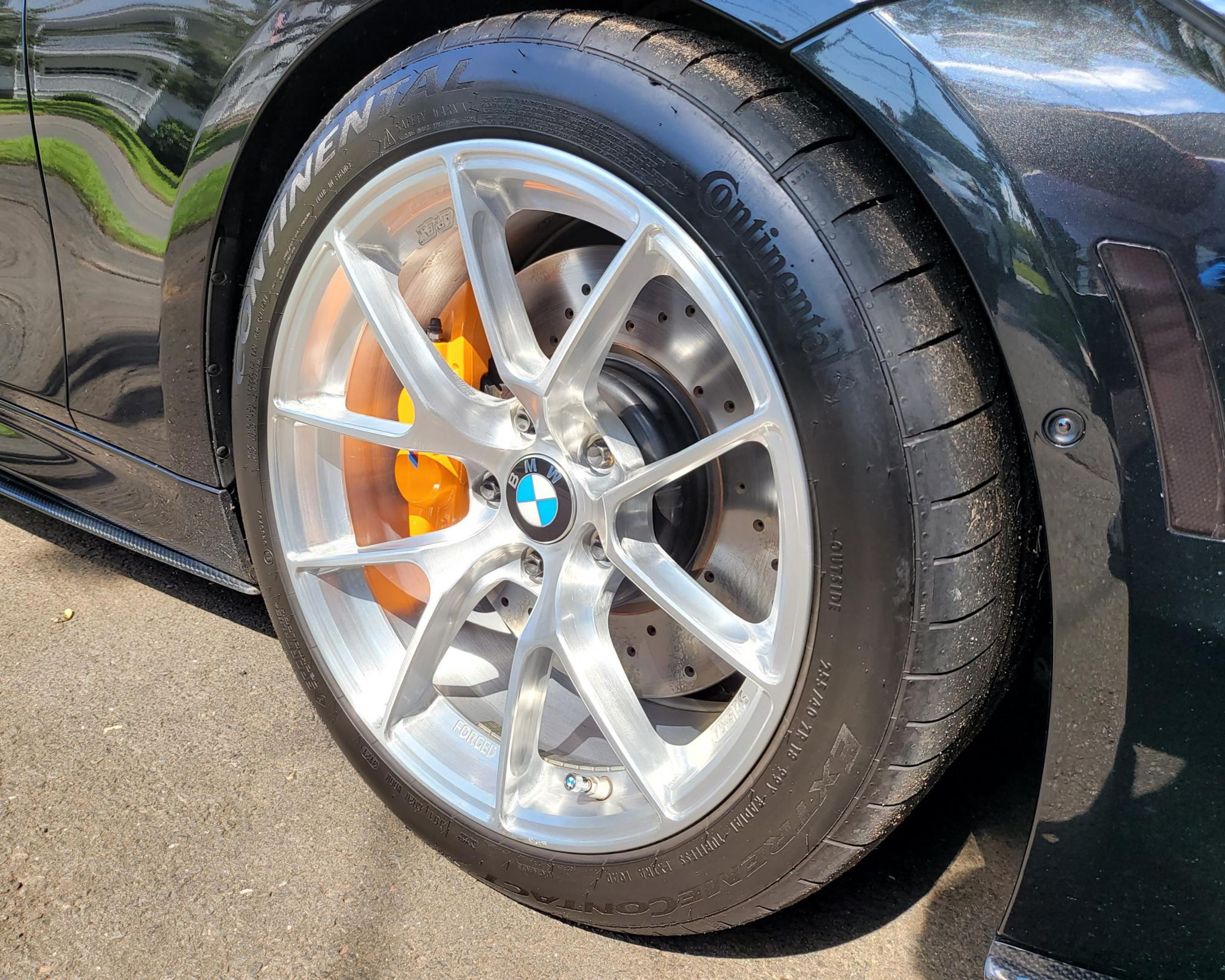 Black BMW F31 Wagon 3 Series with 18" VS-5RS Apex wheels in Brushed Clear