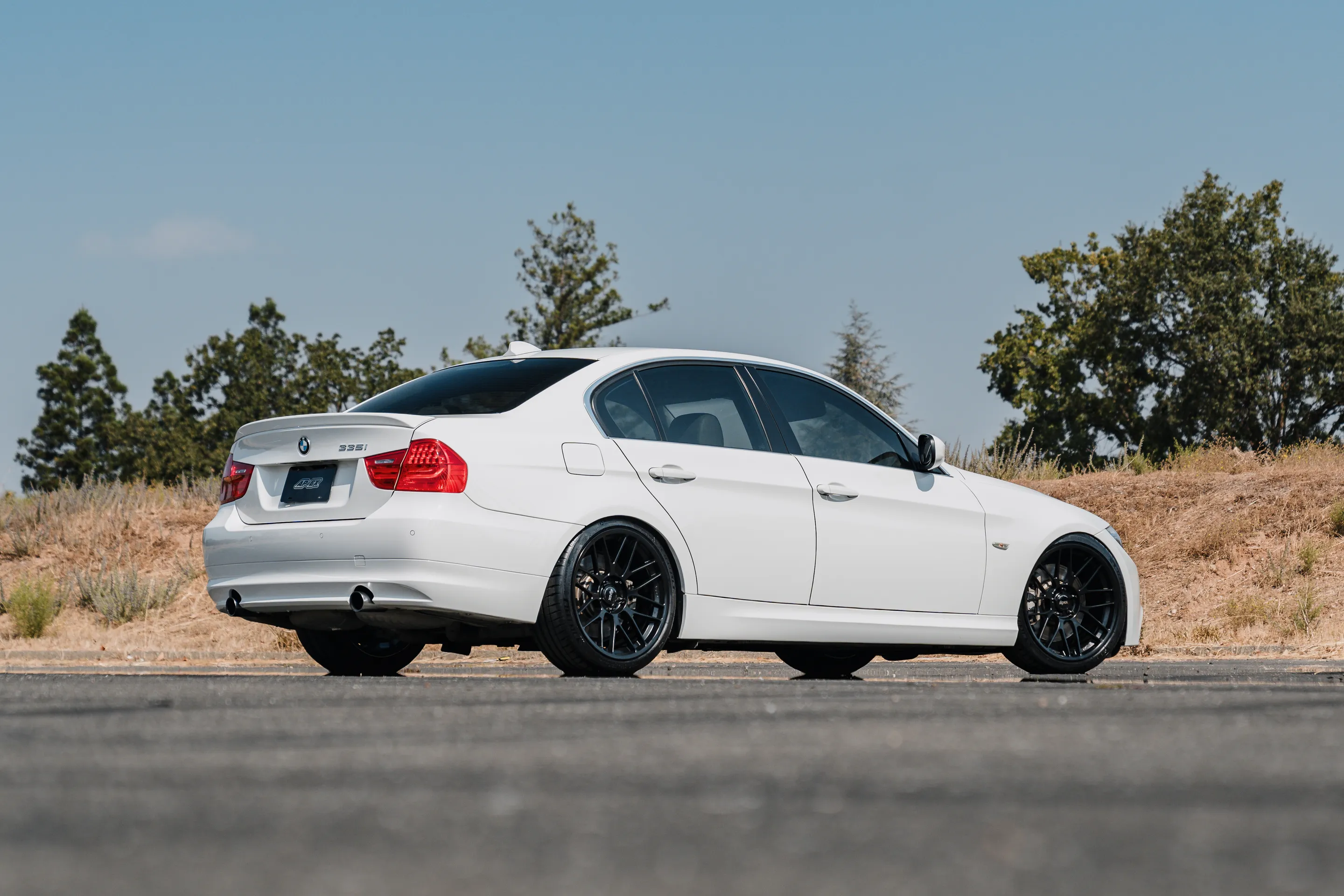 BMW E90 LCI Sedan 3 Series with 19