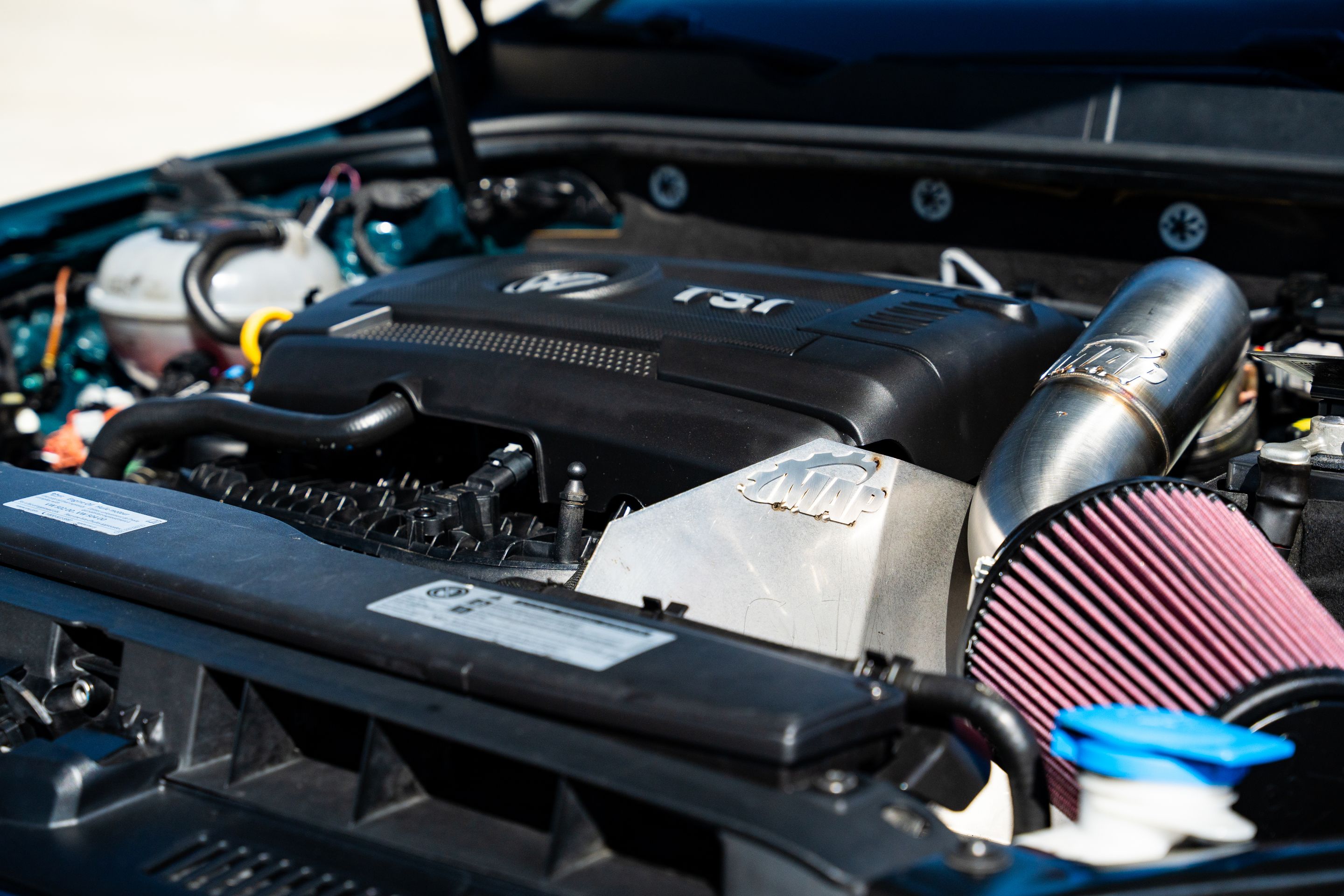 Green VW MK7 GTI with 18" TC-10RT Apex wheels in Anthracite