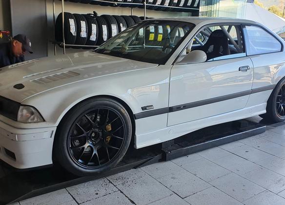 BMW E36 3 Series with 18" EC-7 in Satin Black