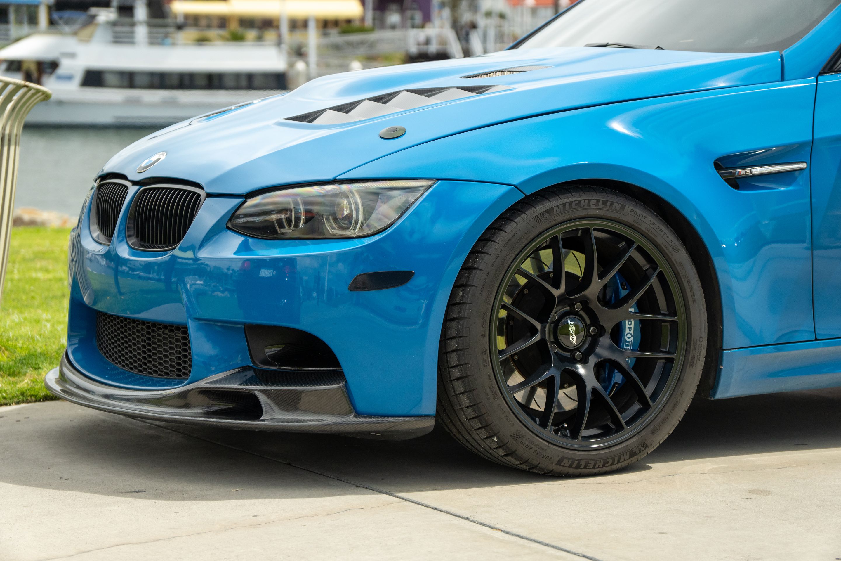 Blue BMW E92 Coupe M3 with 19" EC-7 Apex wheels in Satin Black