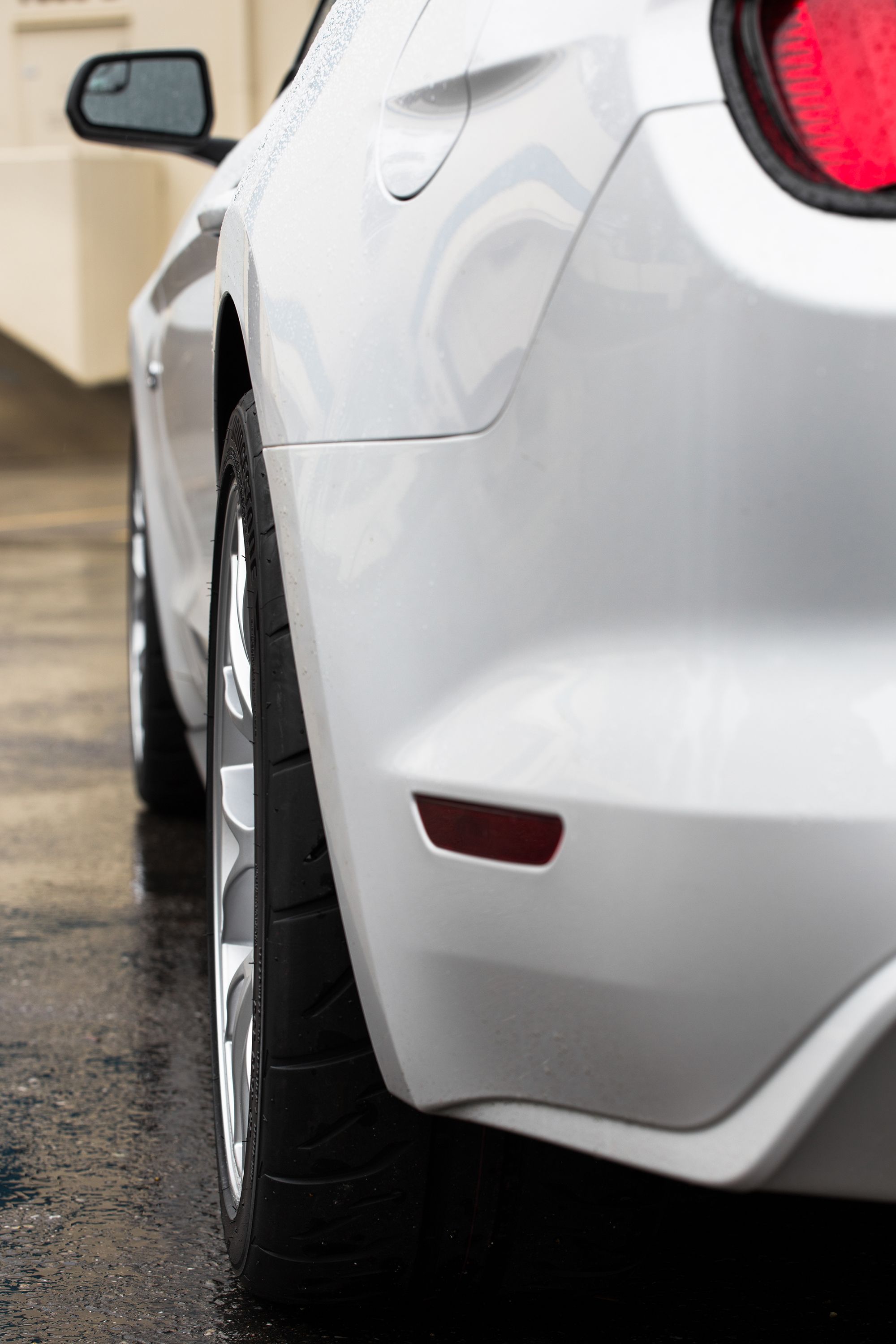 White Ford S550 Mustang GT with 19" EC-7 Apex wheels in Race Silver