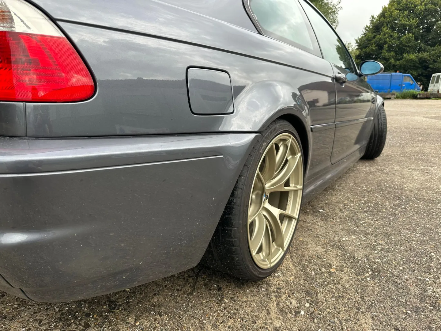 BMW E46 M3 with 19" VS-5RS Wheels in Motorsport Gold