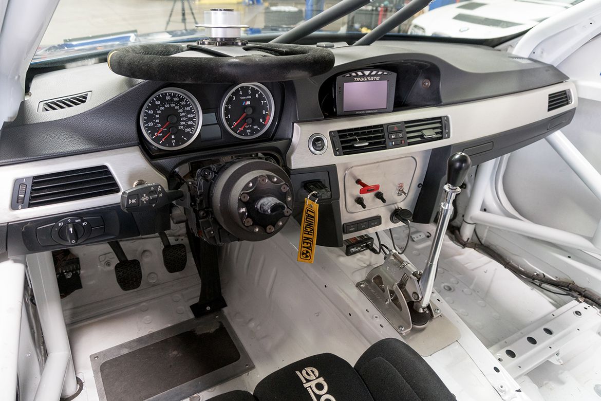 Blue BMW E92 Coupe M3 with 18" SM-10 Apex wheels in Anthracite