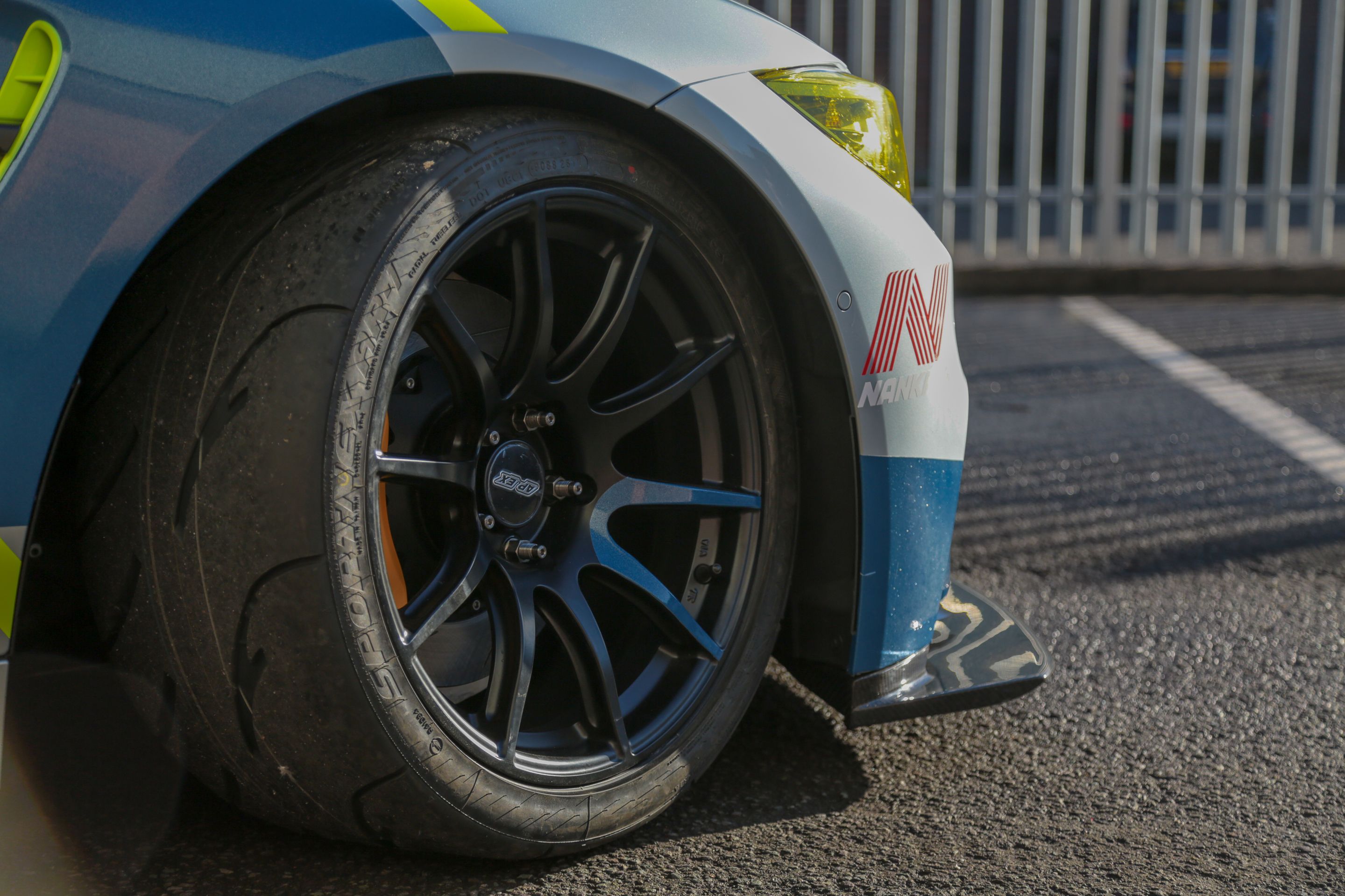 Multicolor BMW F82 Coupe M4 with 18" SM-10 Apex wheels in Satin Black