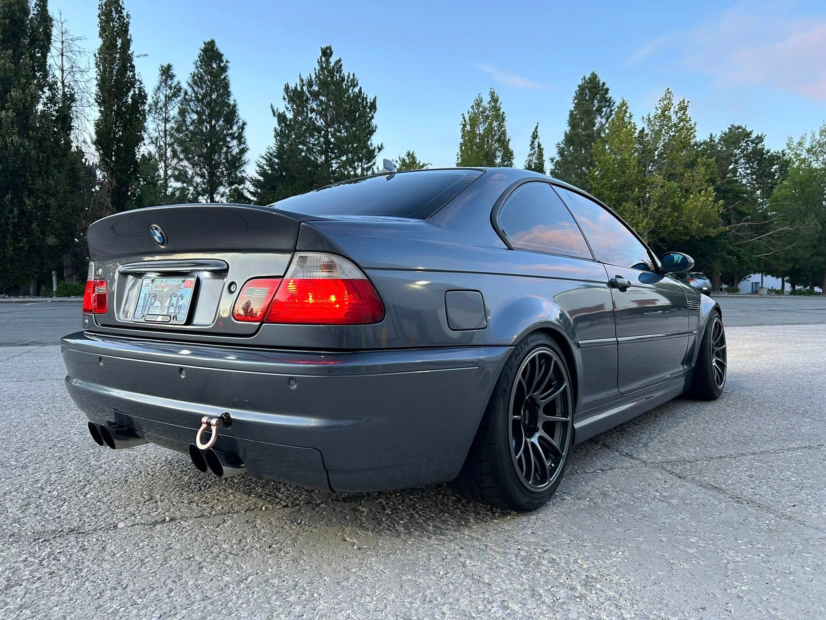 Grey BMW E46 M3 with 18" SM-10RE Apex wheels in Anthracite