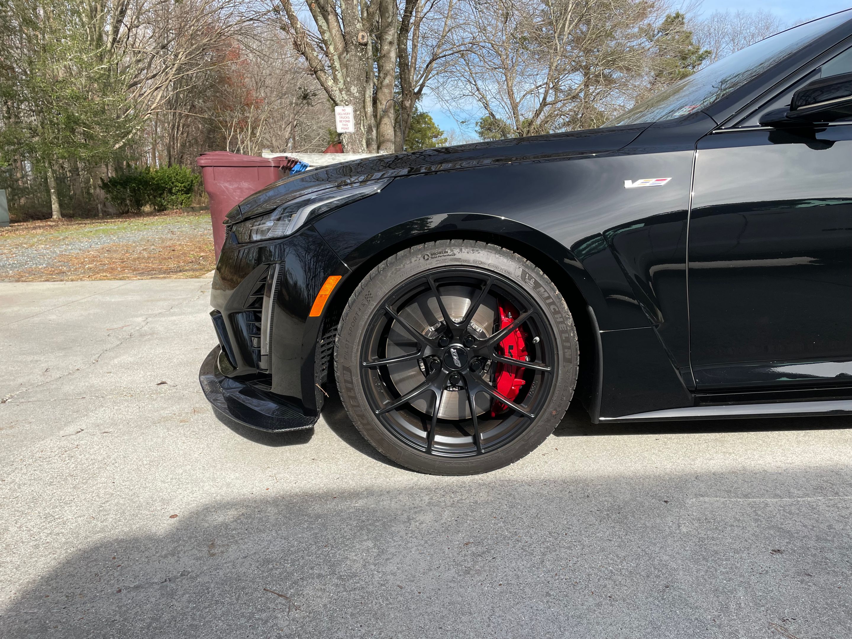 Black Cadillac CT5-V Blackwing with 19" VS-5RS Apex wheels in Satin Black