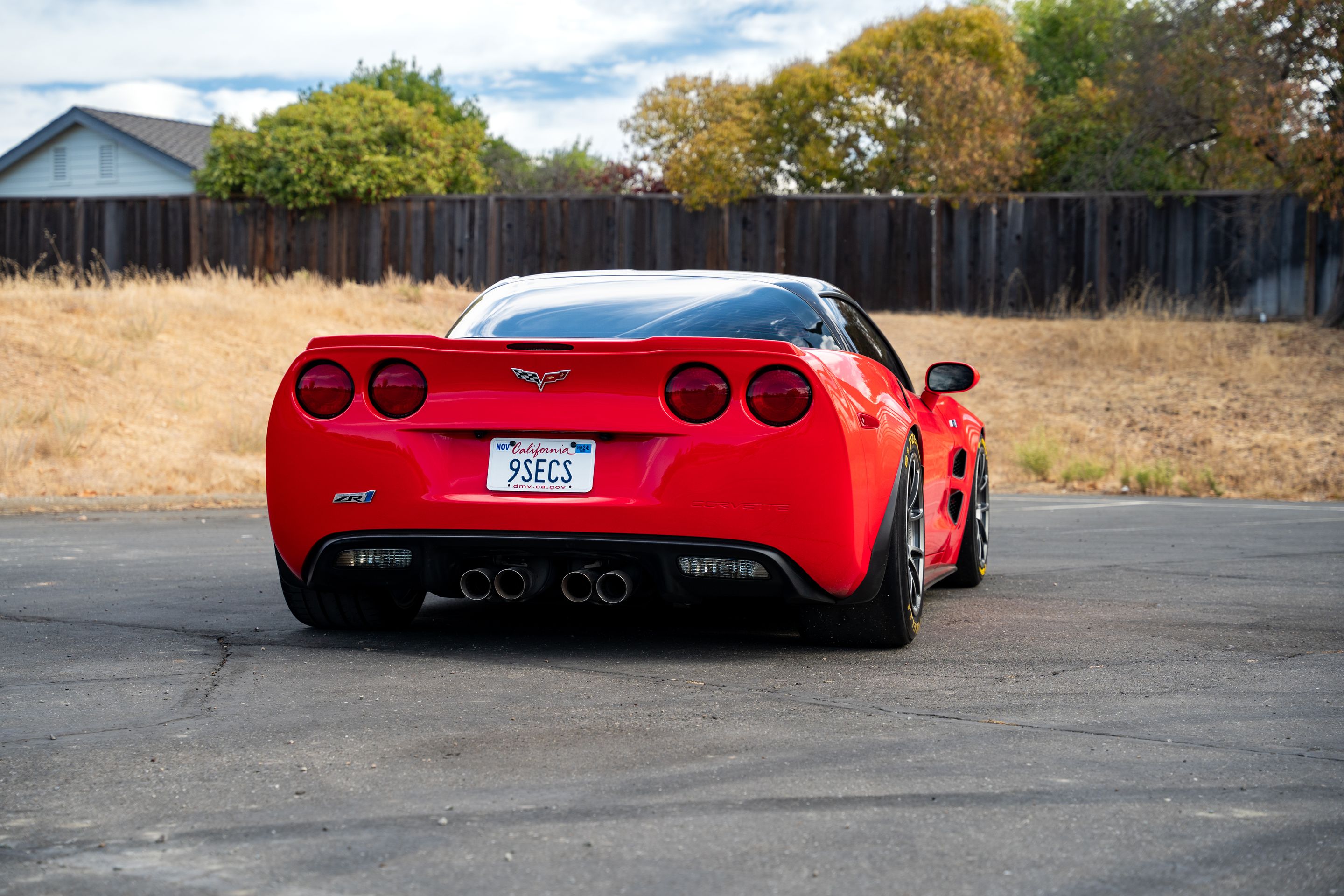 Red Chevrolet C6 Corvette ZR-1 with 18" VS-5RE Apex wheels in Anthracite