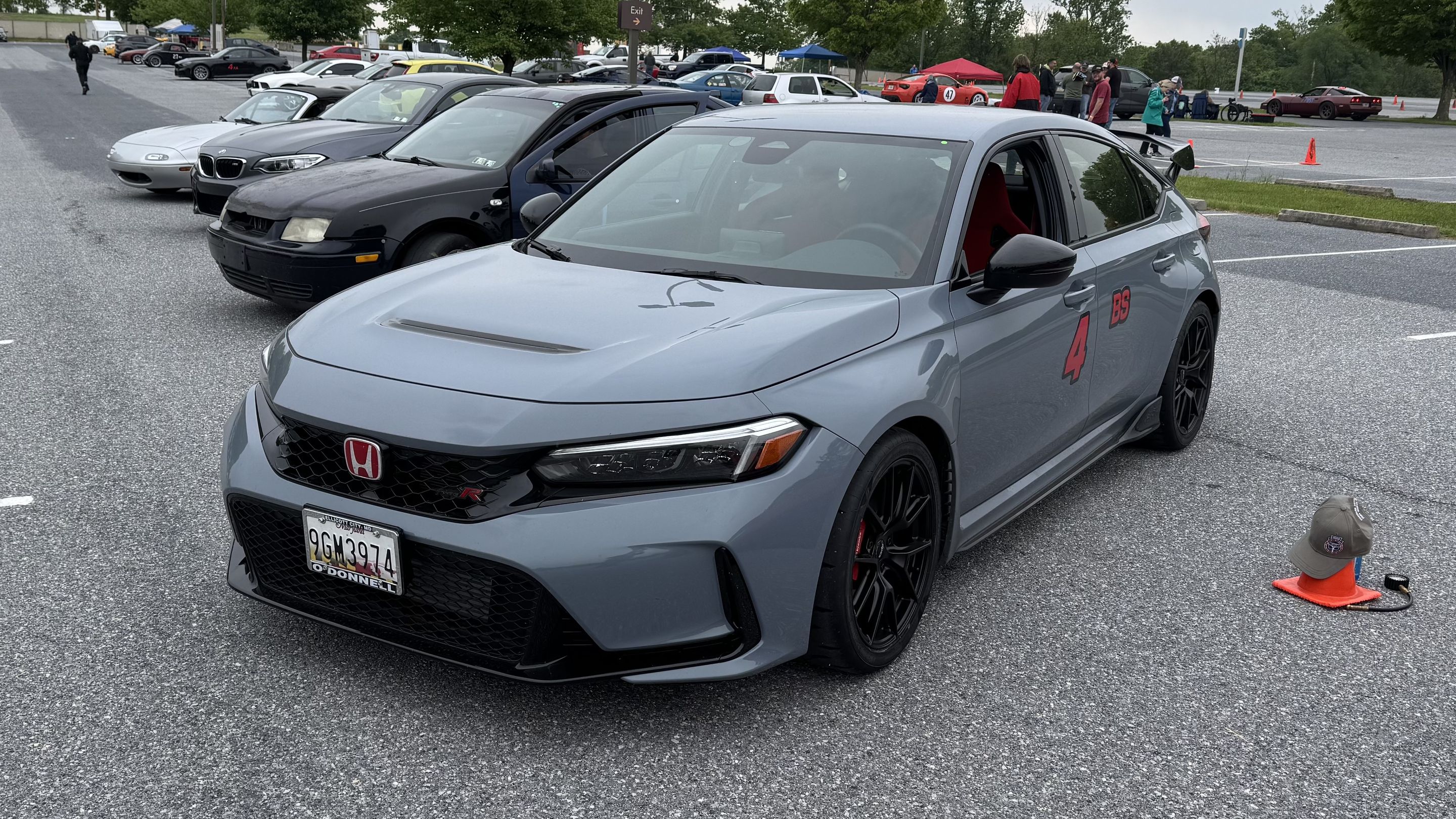 Grey Honda FL5 Civic Type-R with 18" VS-5 Apex wheels in Satin Black