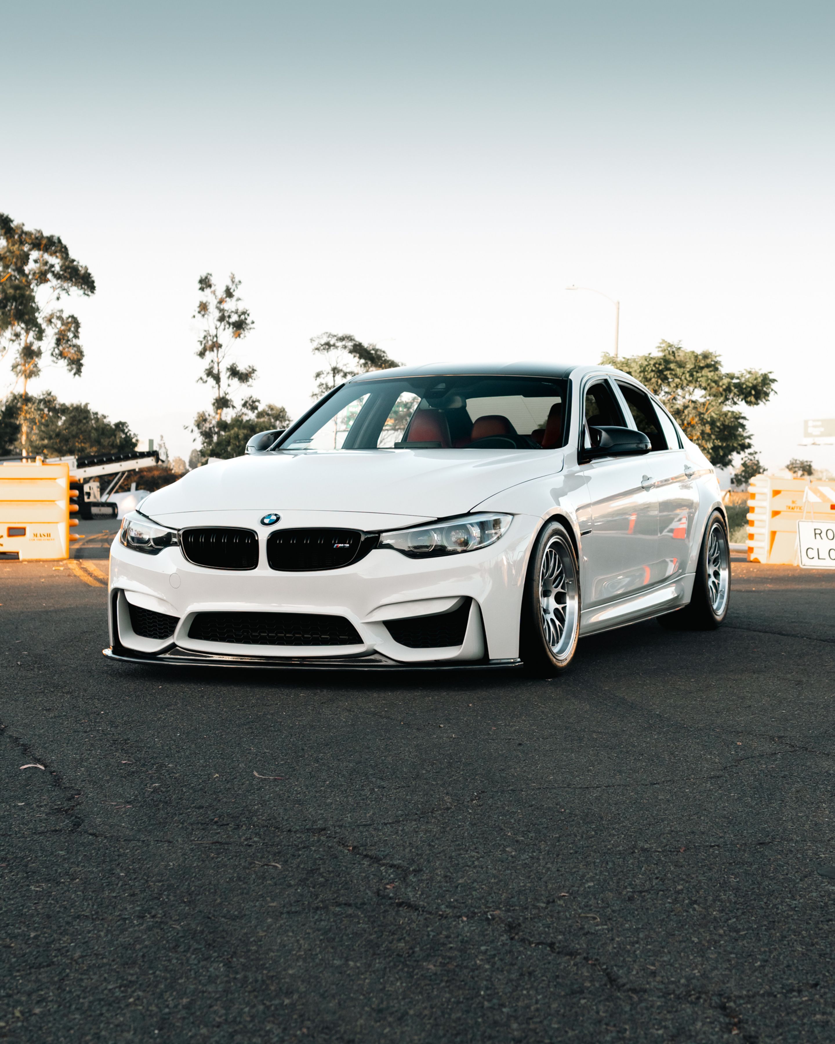 White BMW F80 M3 with 18" ML-10RT Apex wheels in Machined Lip Race Silver