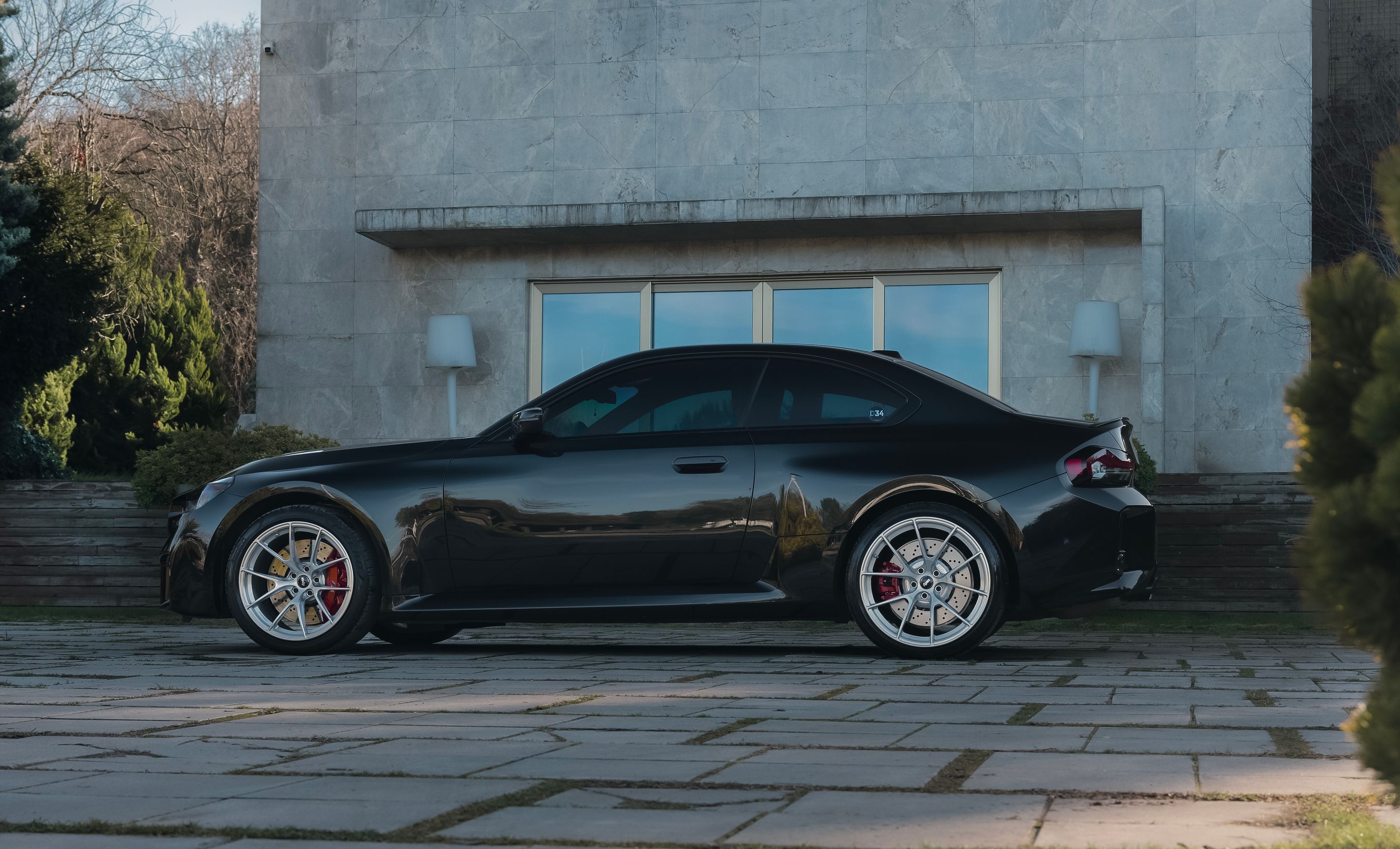 Black BMW G87 M2 with 19"/20" VS-5RS Apex wheels in Brushed Clear