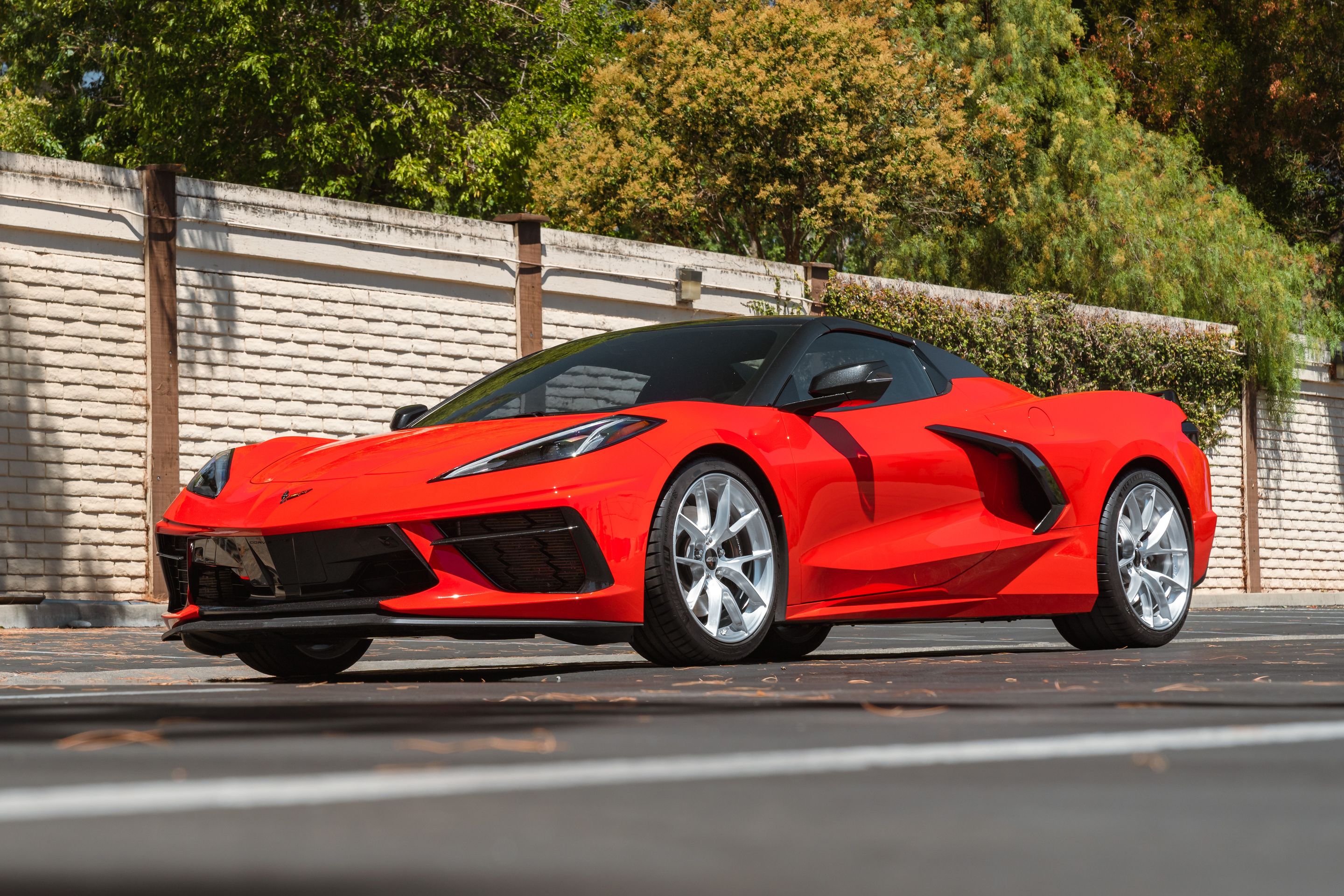 Red Chevrolet C8 Corvette Stingray/Z51 with 19"/20" VS-5RS Apex wheels in Brushed Clear
