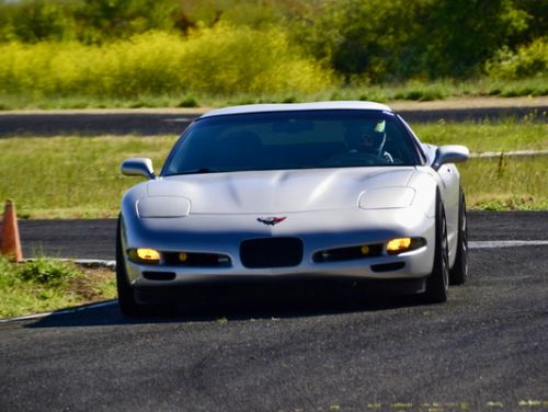 Silver Chevrolet Corvette - VS-5 in Anthracite