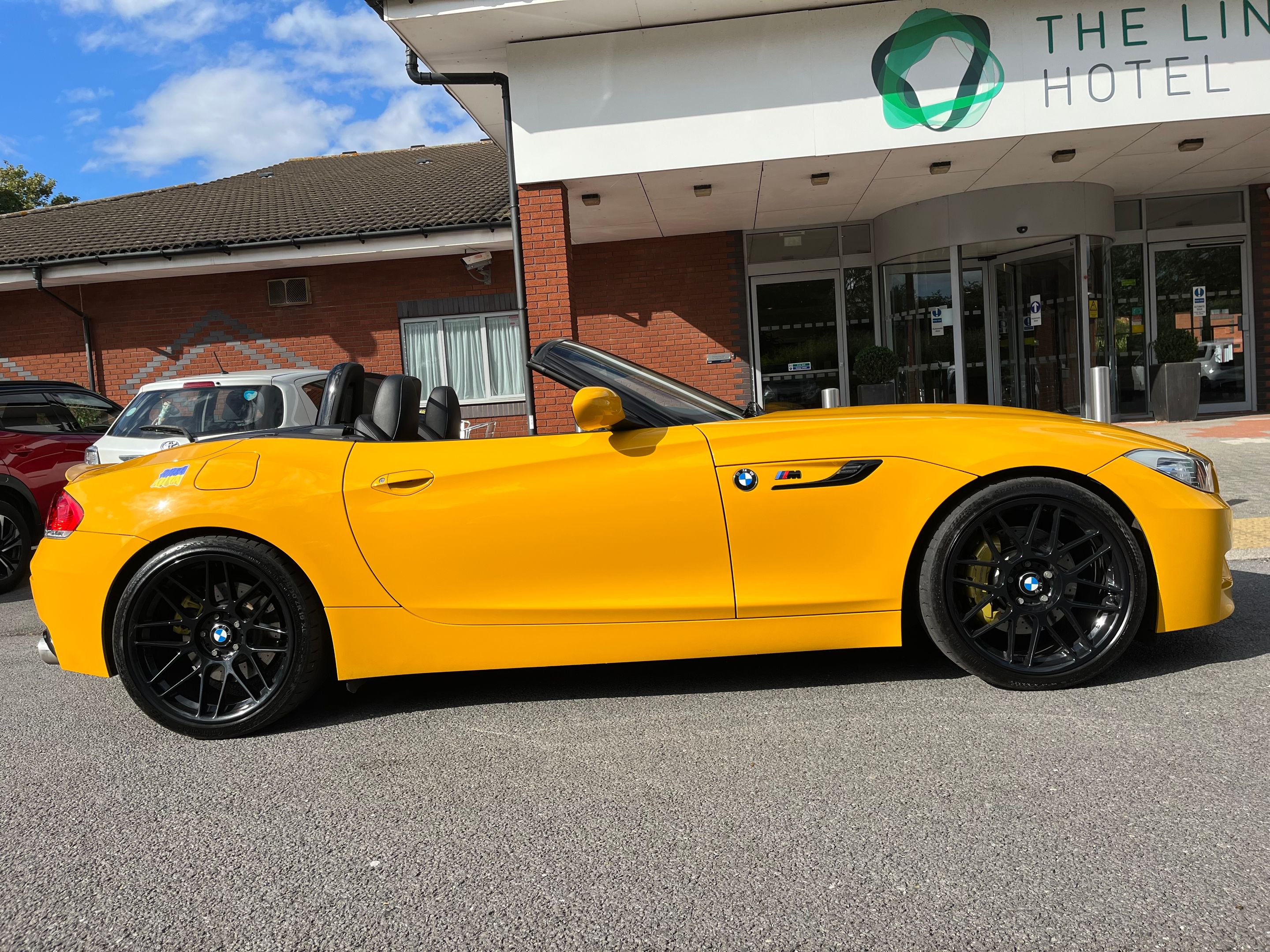 Yellow BMW E89 Z4 with 19" ARC-8 Apex wheels in Anthracite