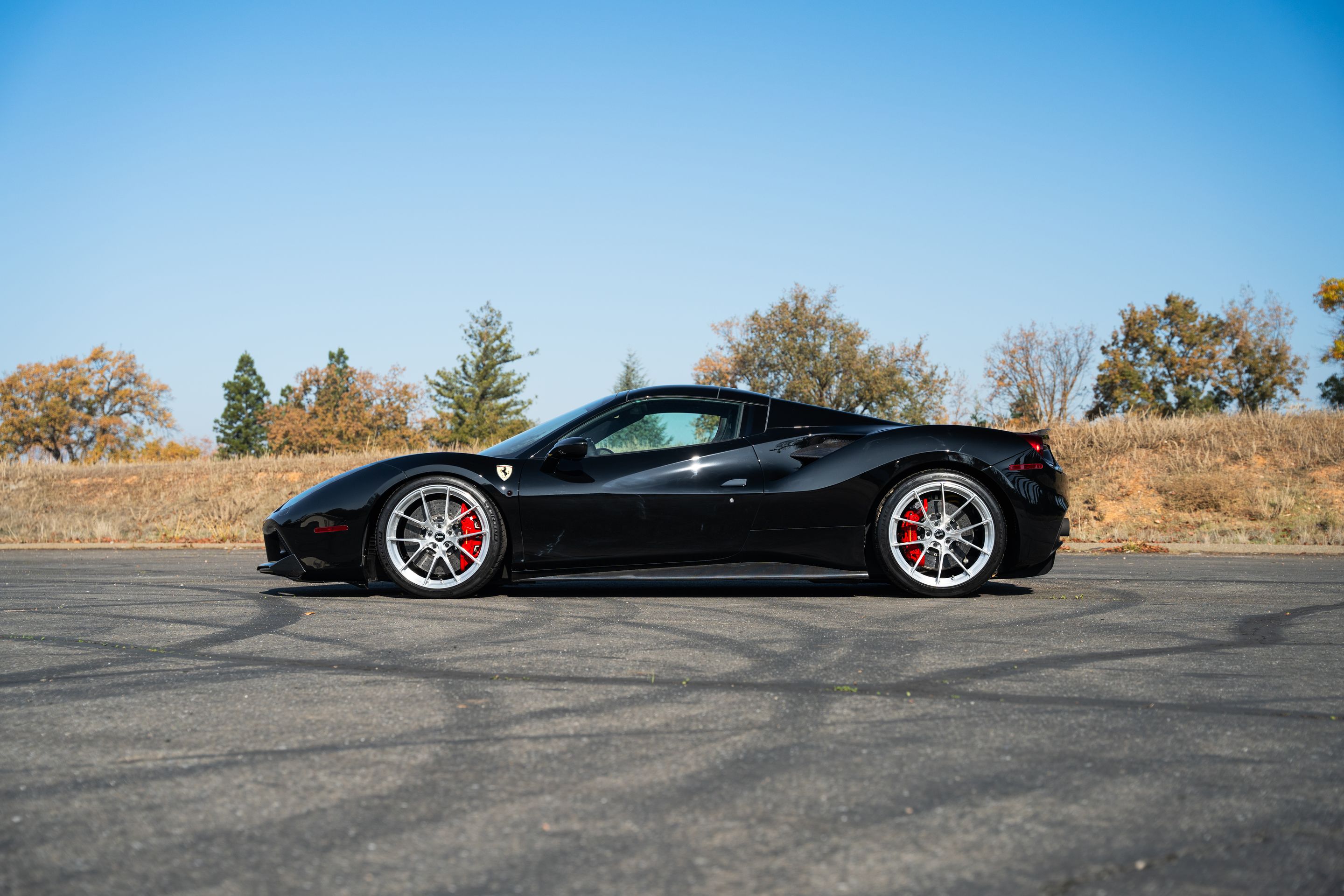Black Ferrari 488 with 20" VS-5RS Apex wheels in Brushed Clear